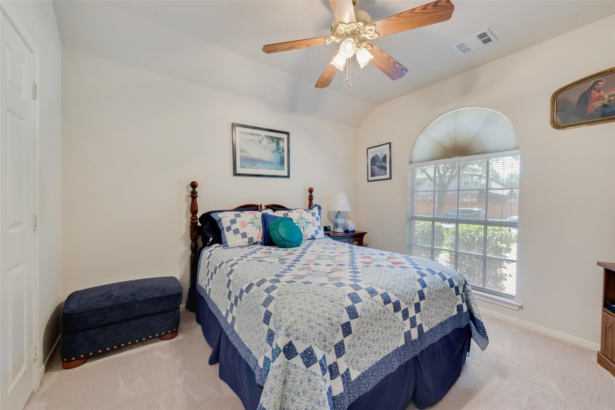 property viewer photo 26