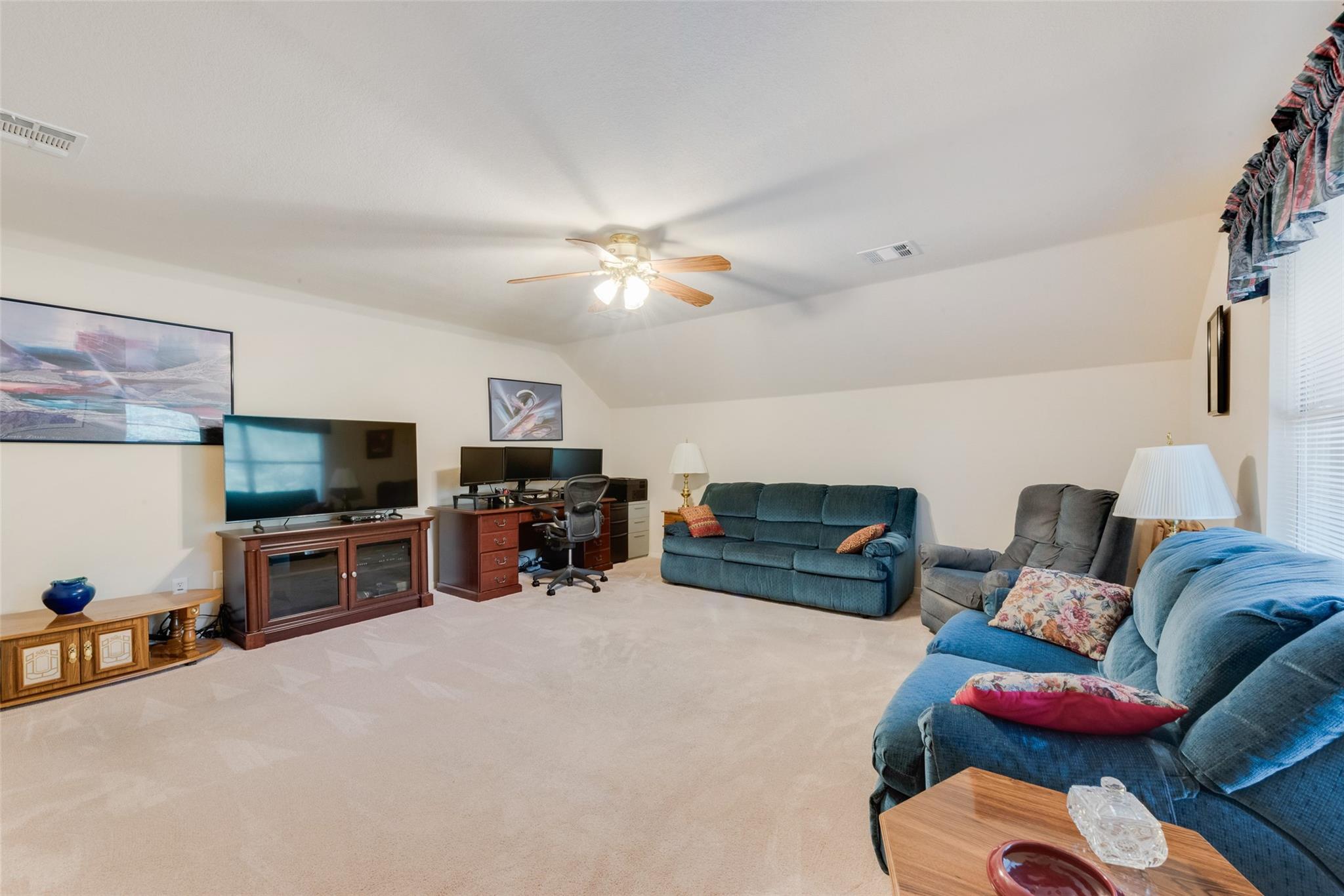 property viewer photo 30