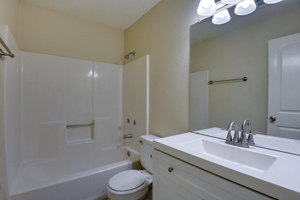 property viewer photo 19