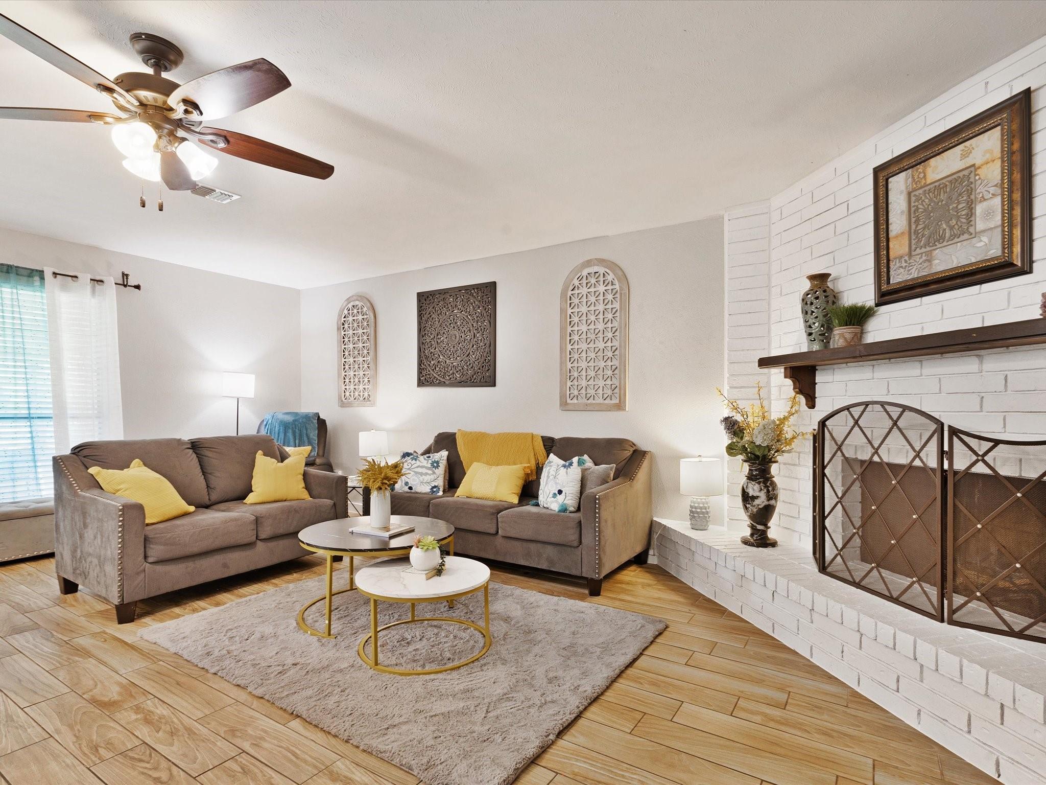 property viewer photo 7