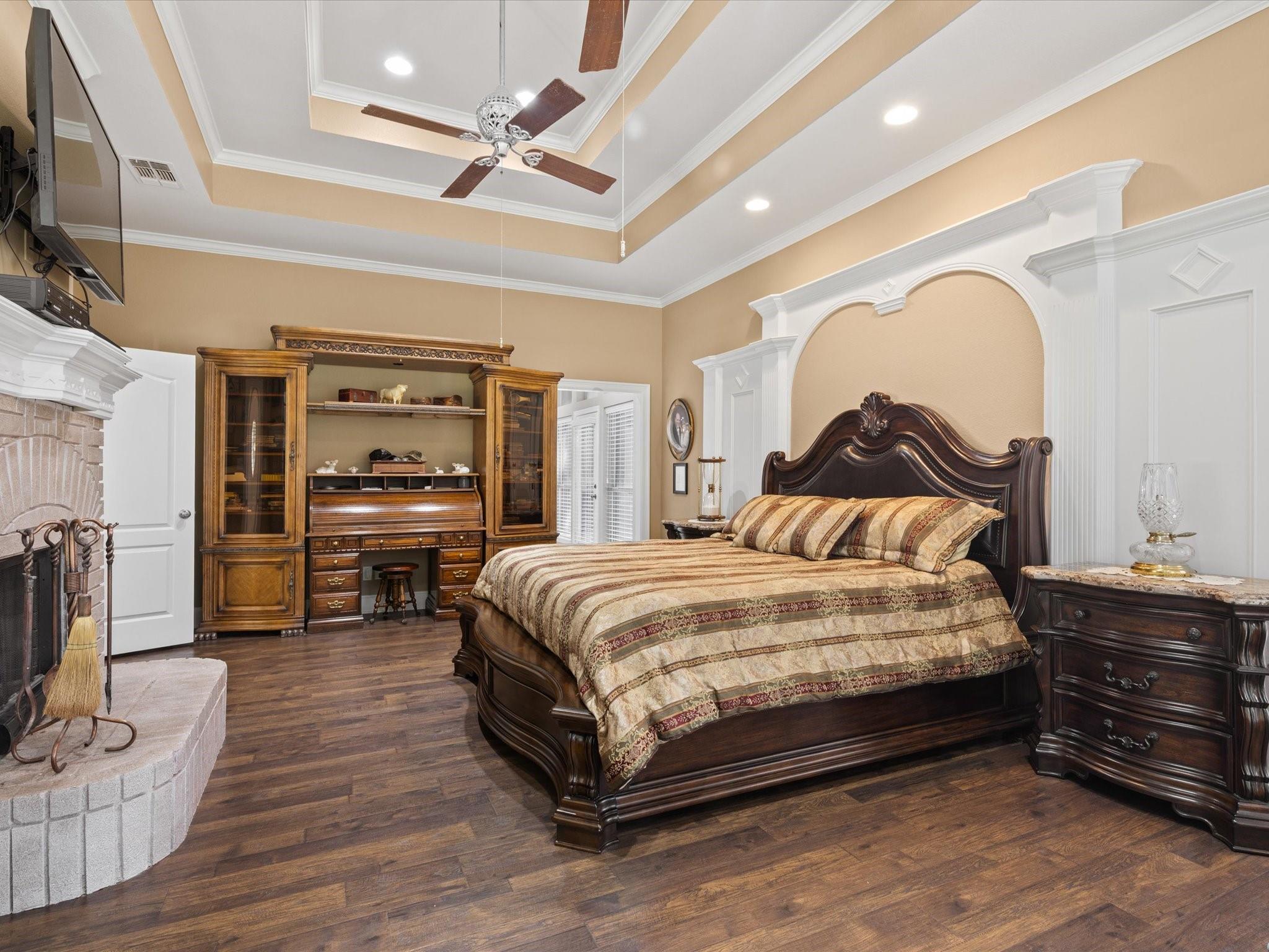main property photo 14