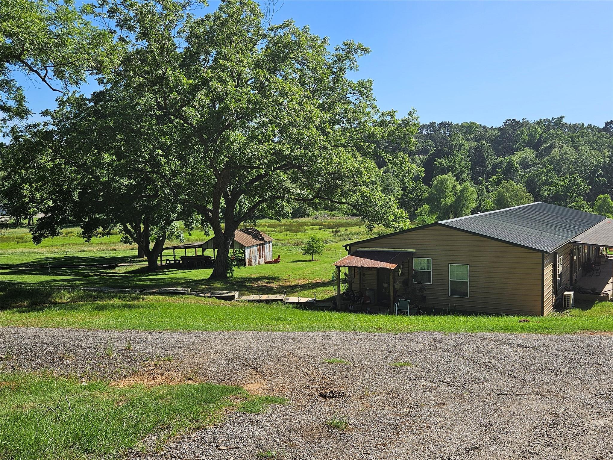 main property photo 21
