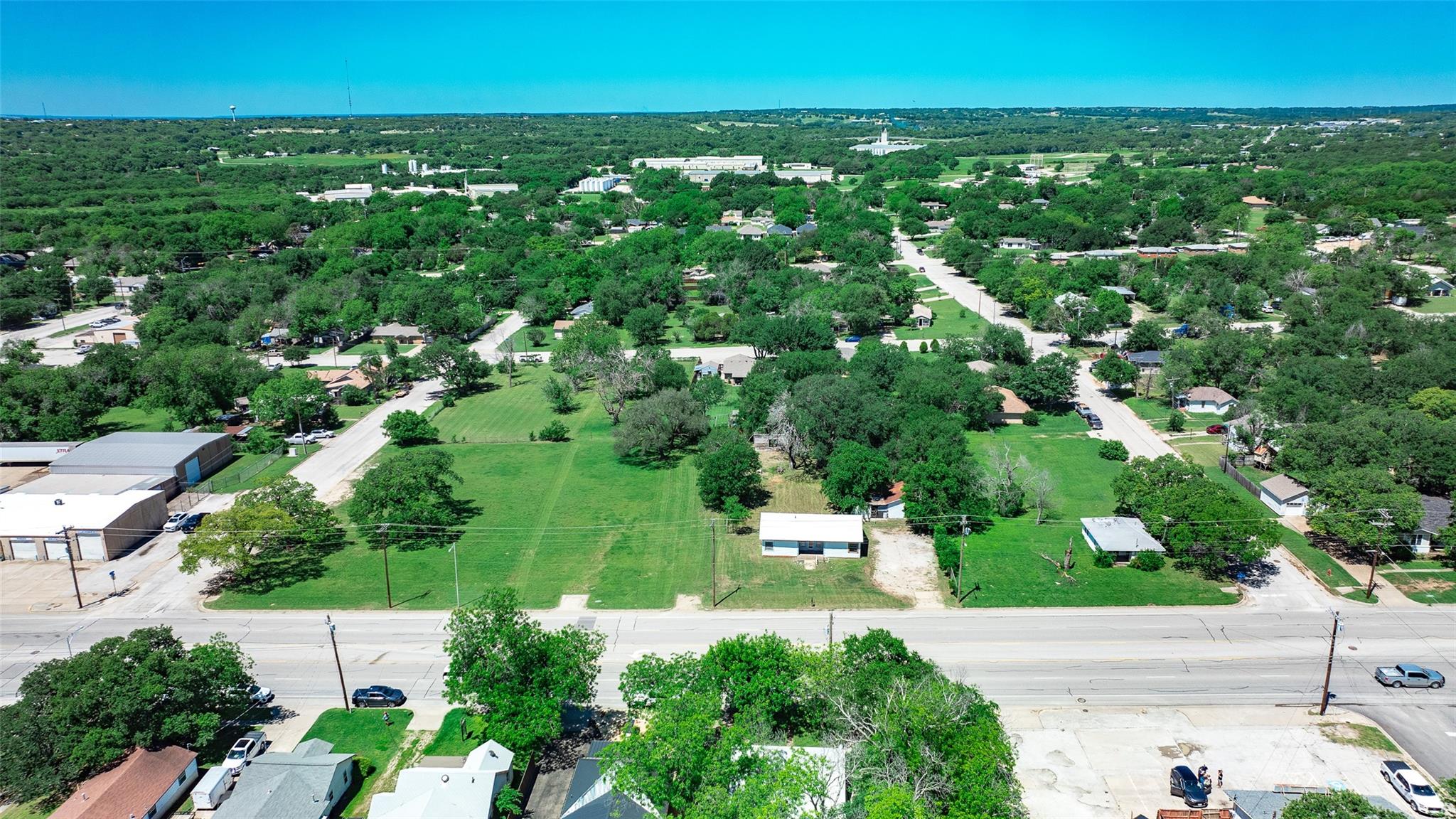 main property photo 13
