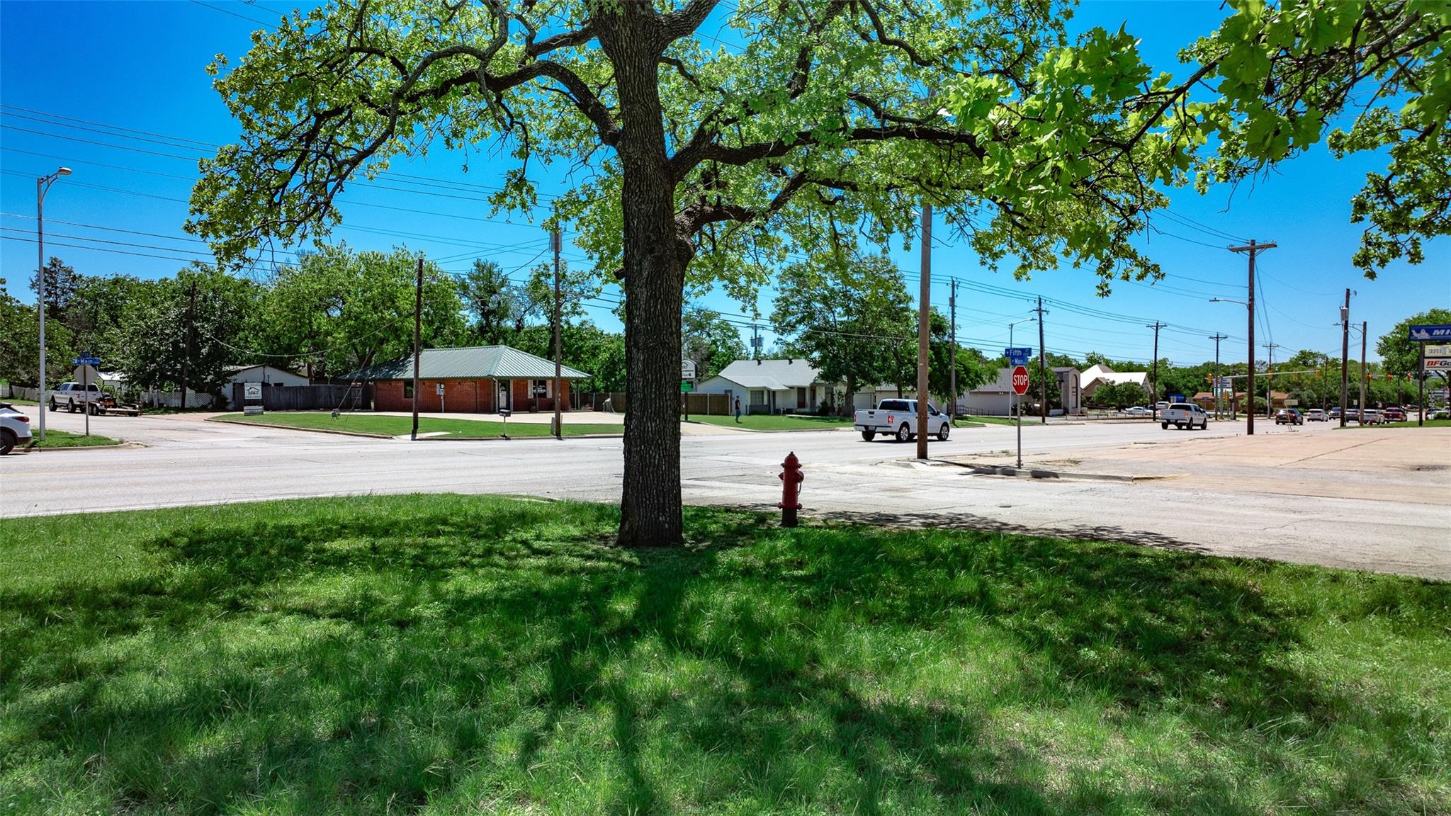 main property photo 20