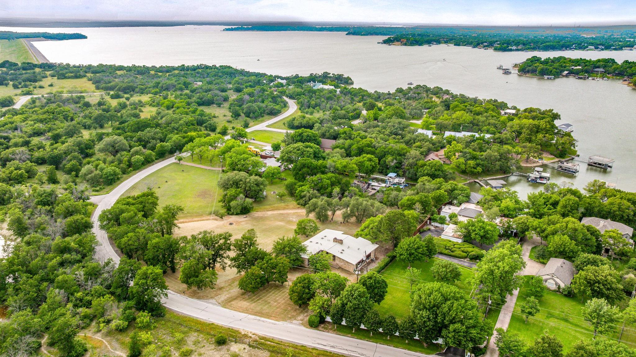 main property photo 35