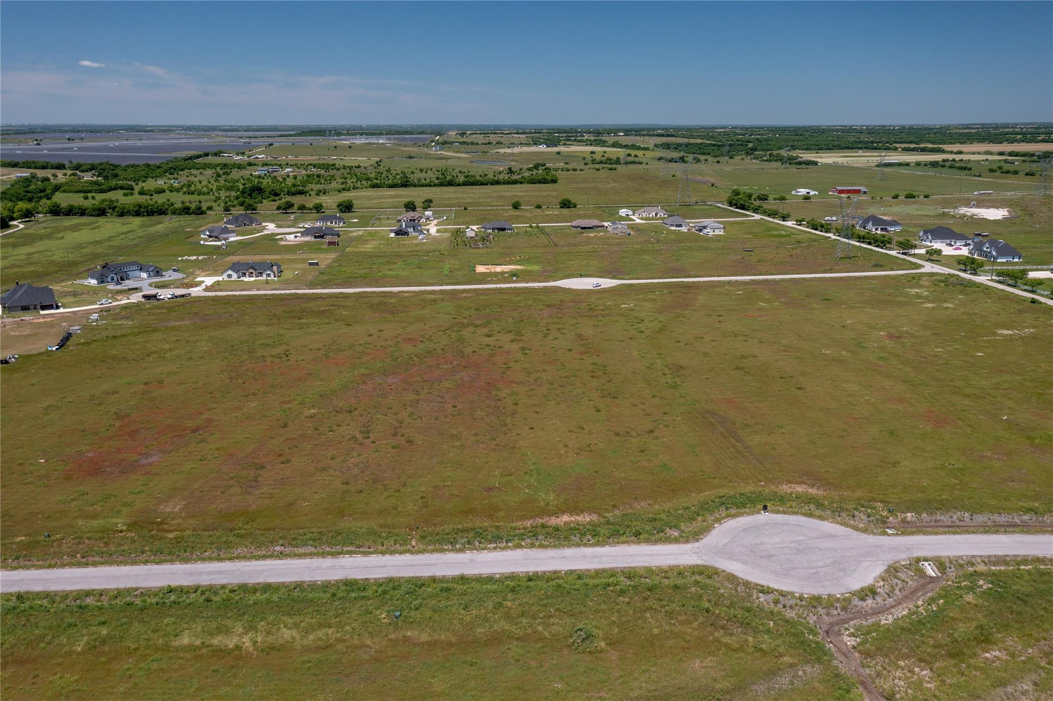 main property photo 9
