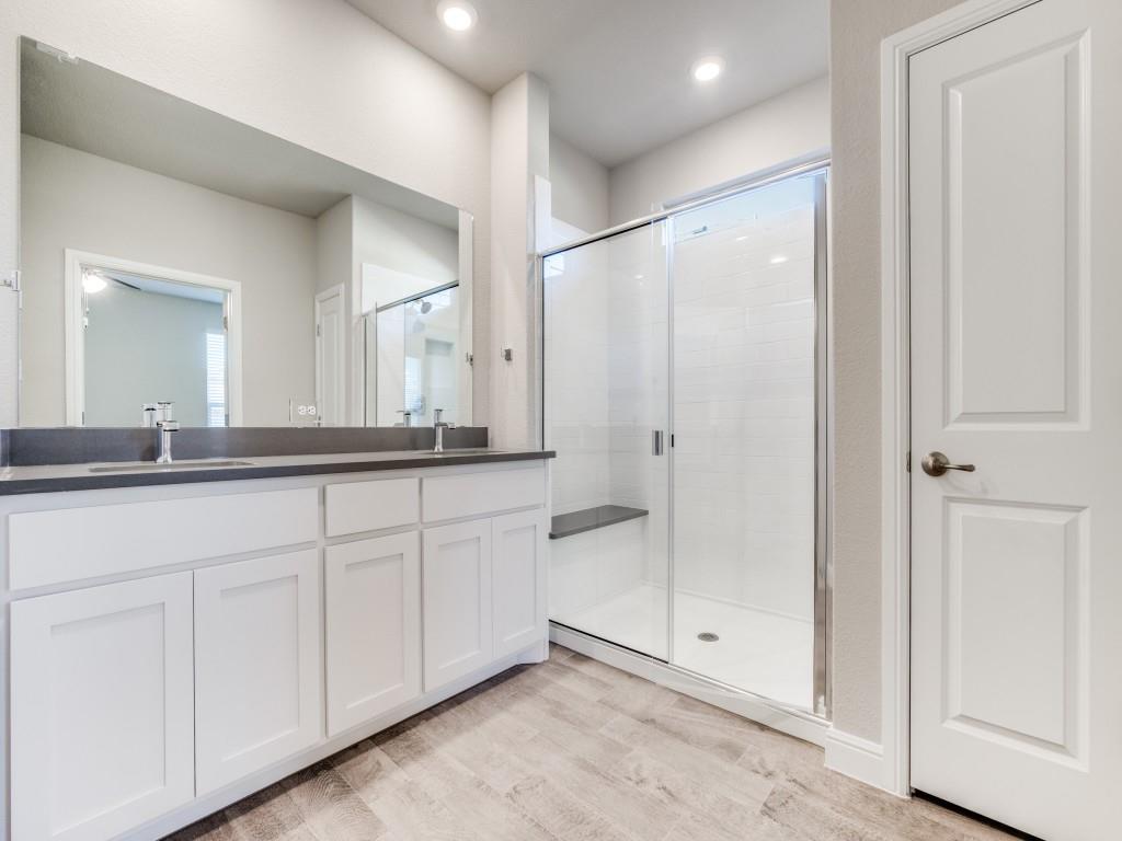 property viewer photo 7