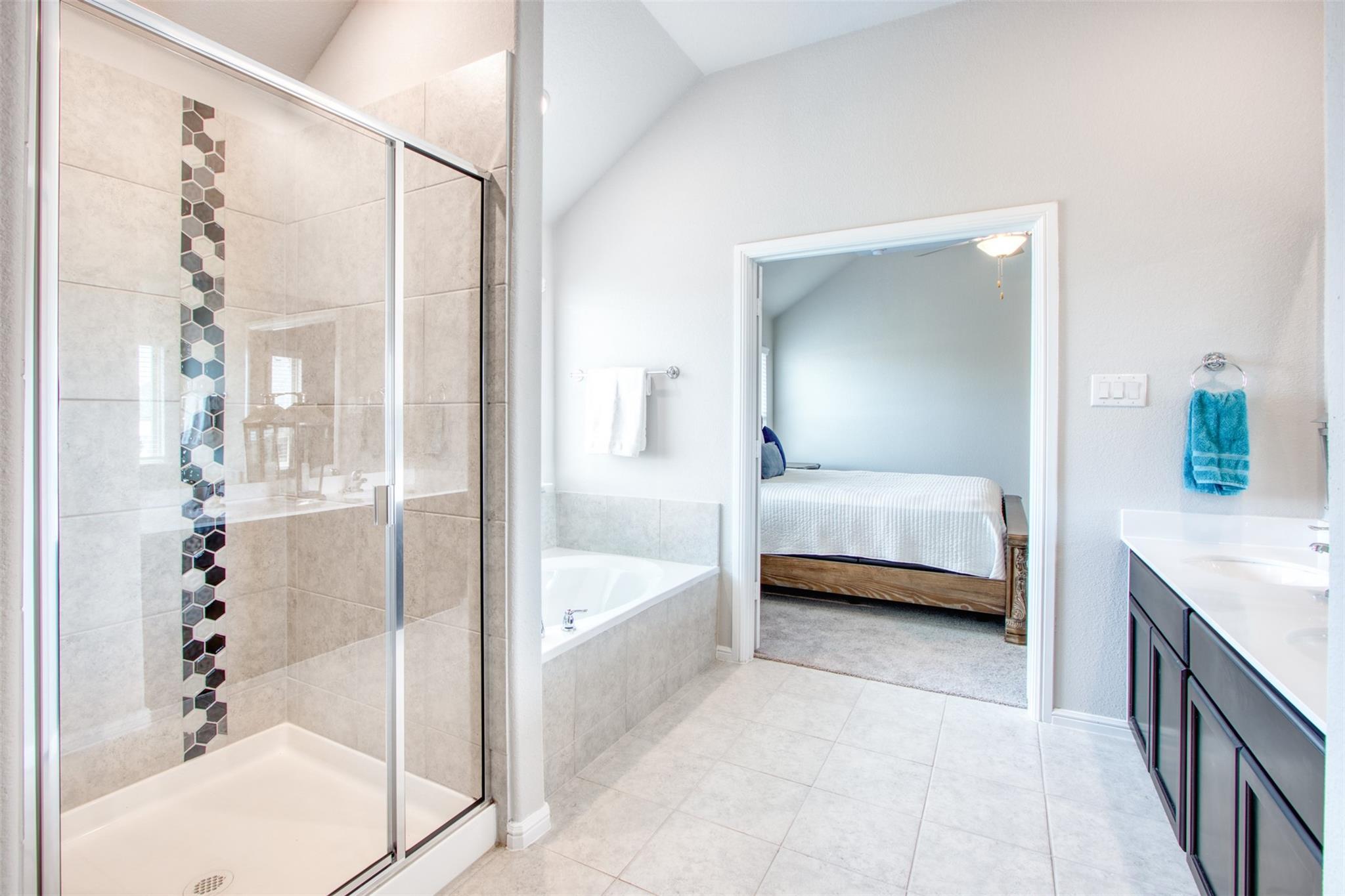 property viewer photo 16