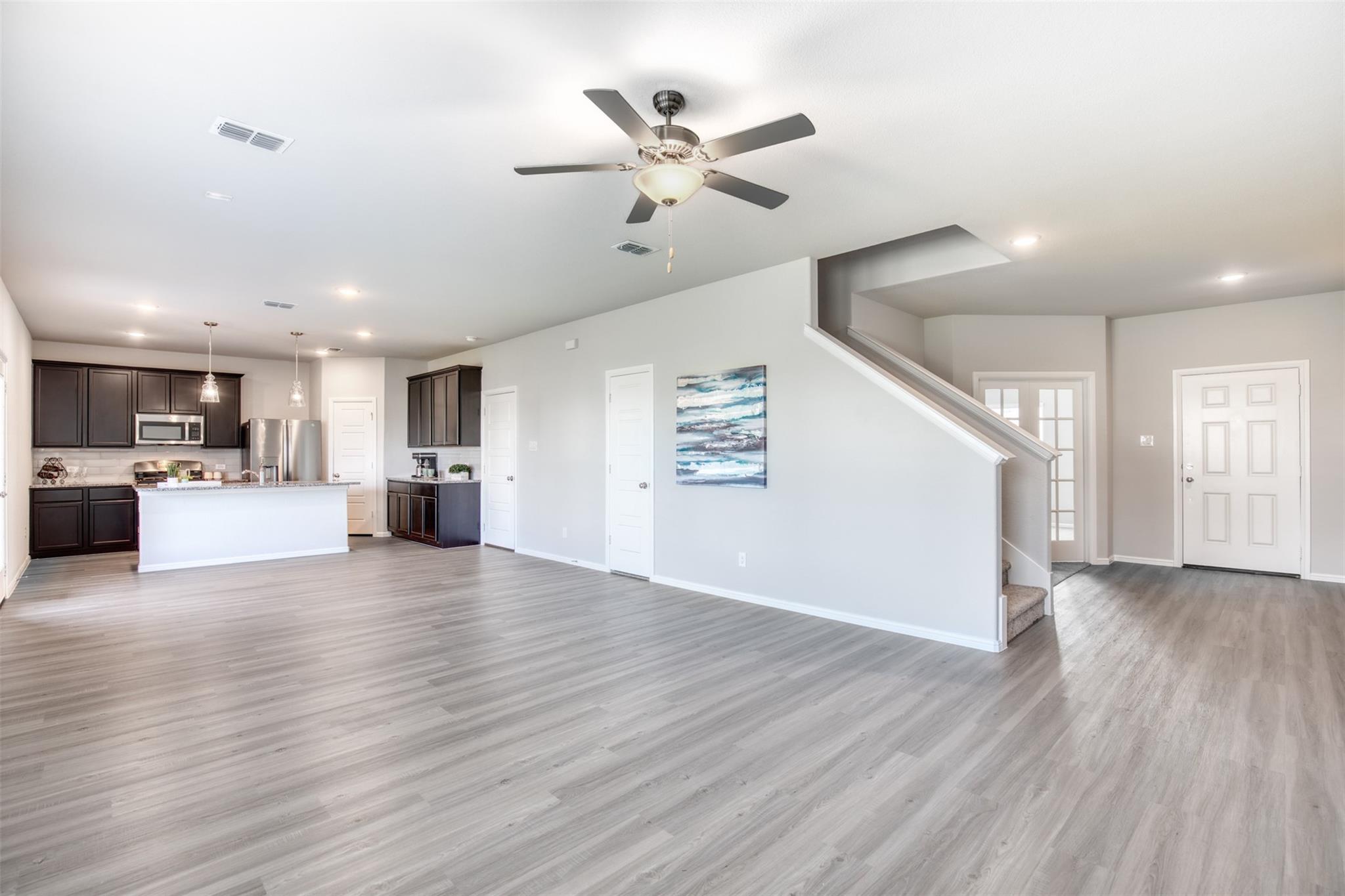 property viewer photo 4