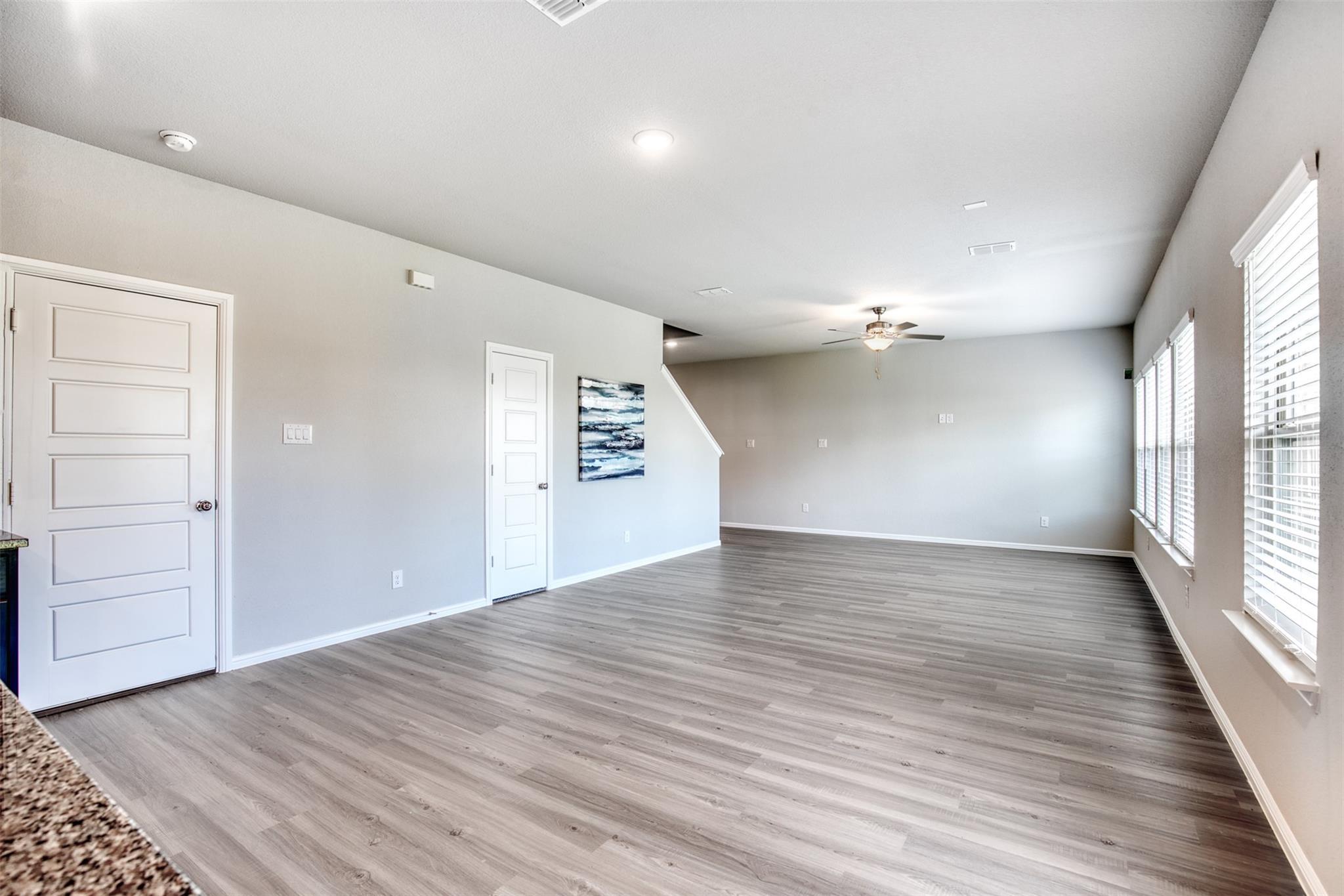property viewer photo 7