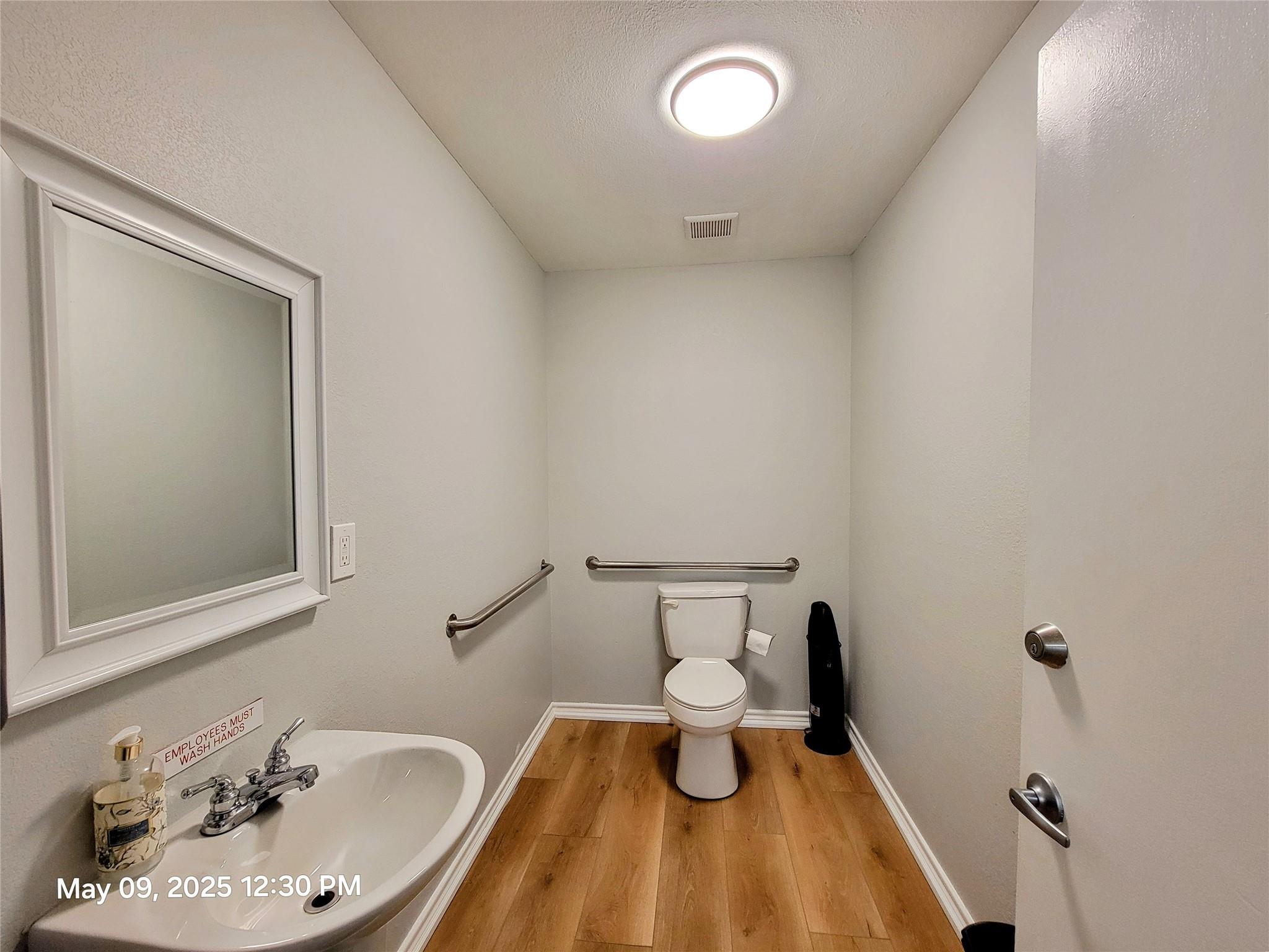 main property photo 7