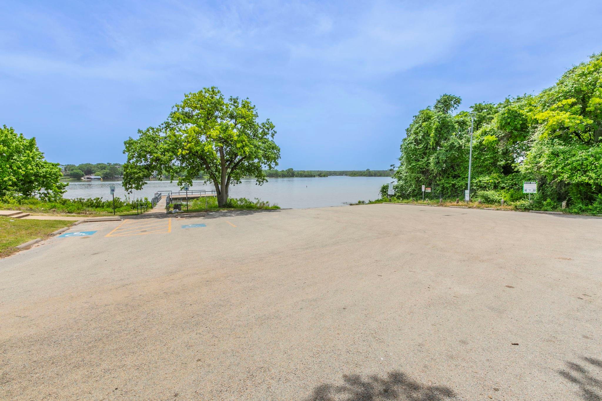 main property photo 17