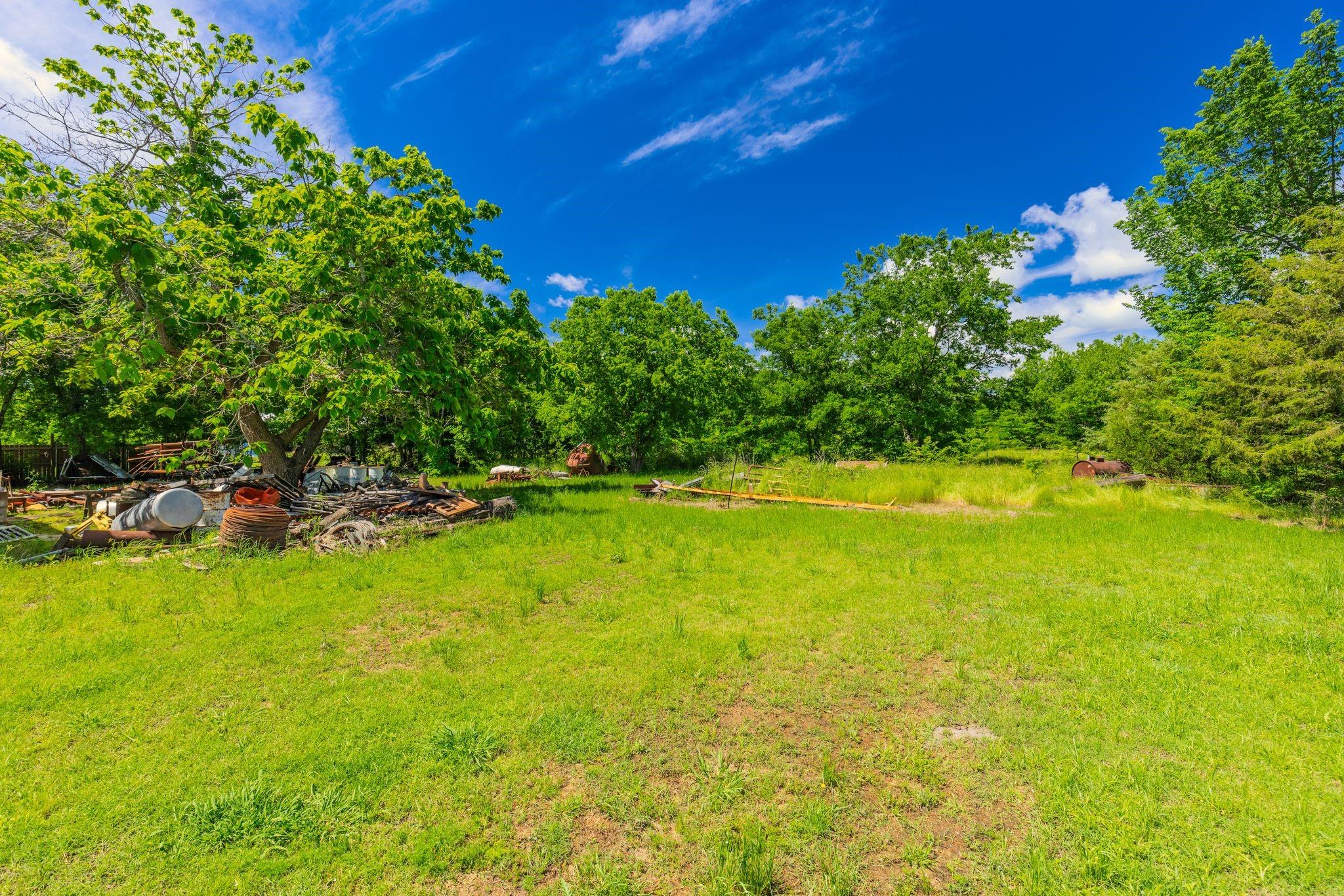 main property photo 18