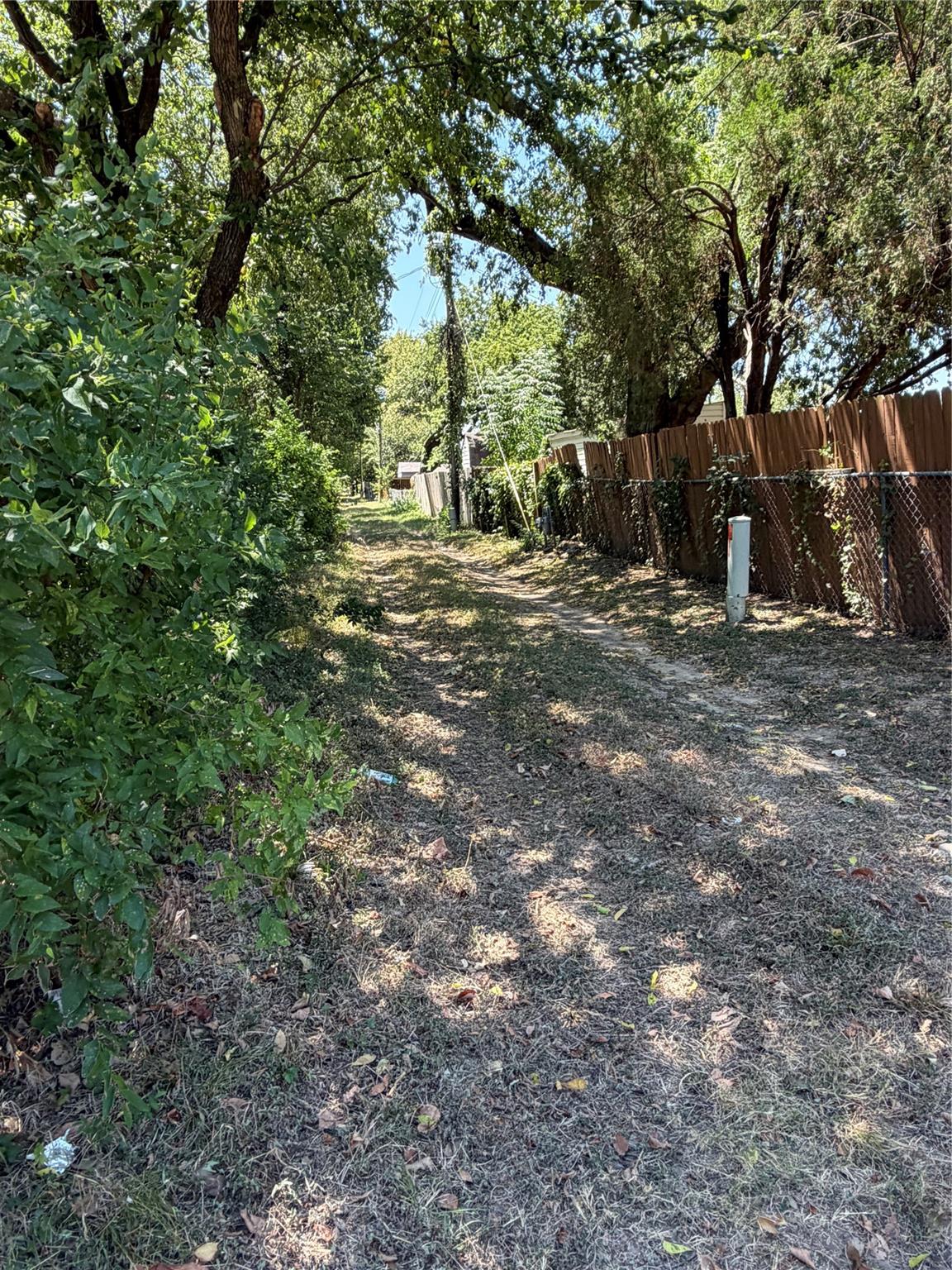 main property photo 14