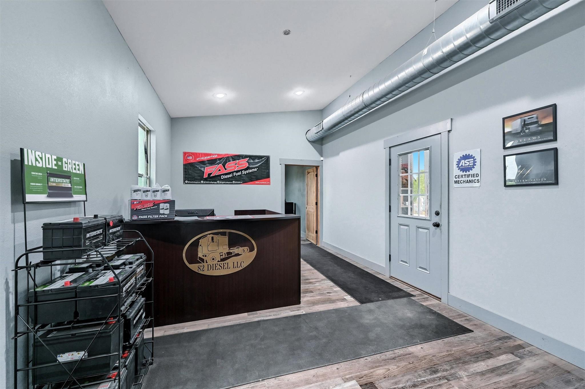main property photo 18
