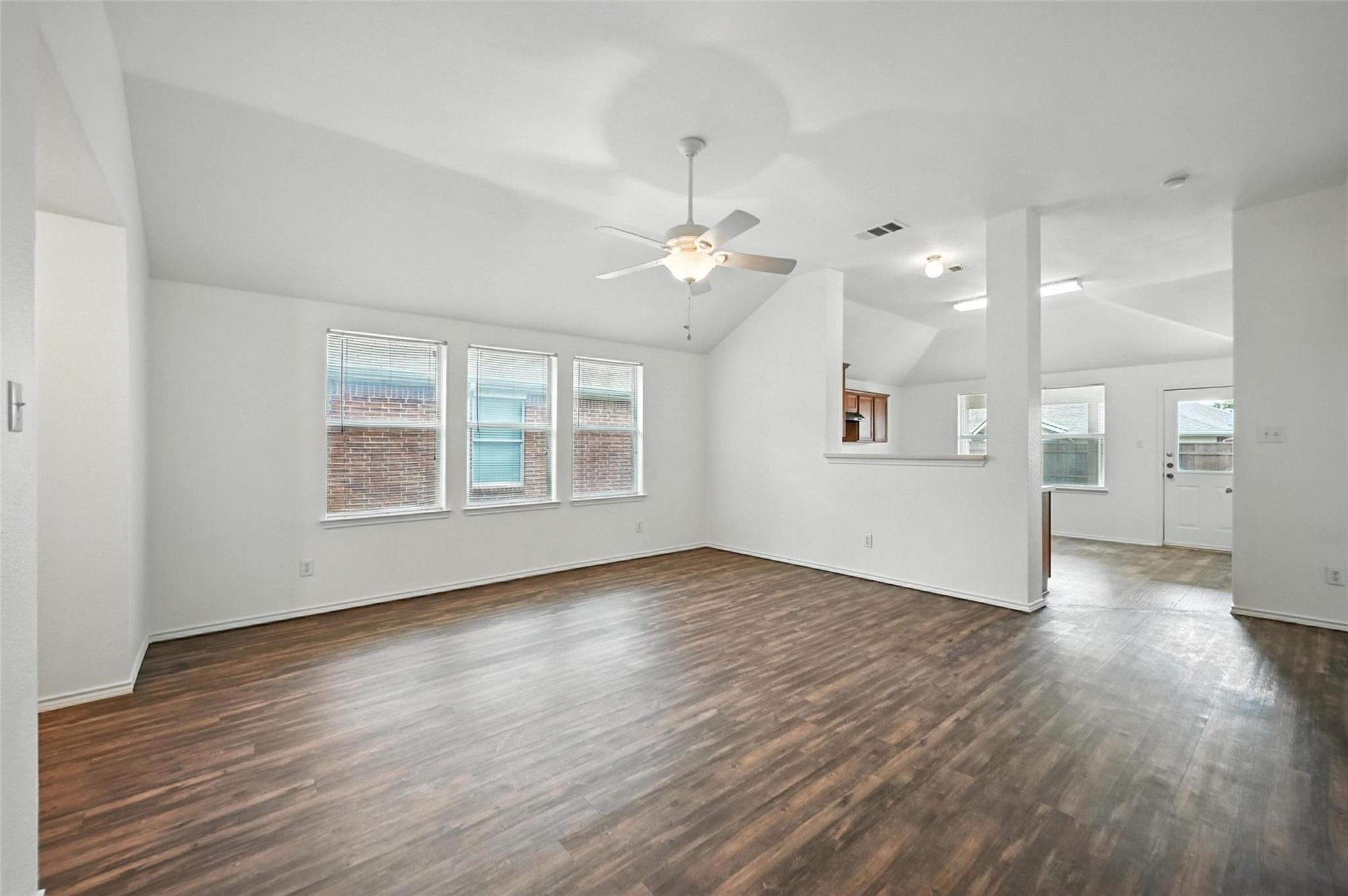 property viewer photo 4