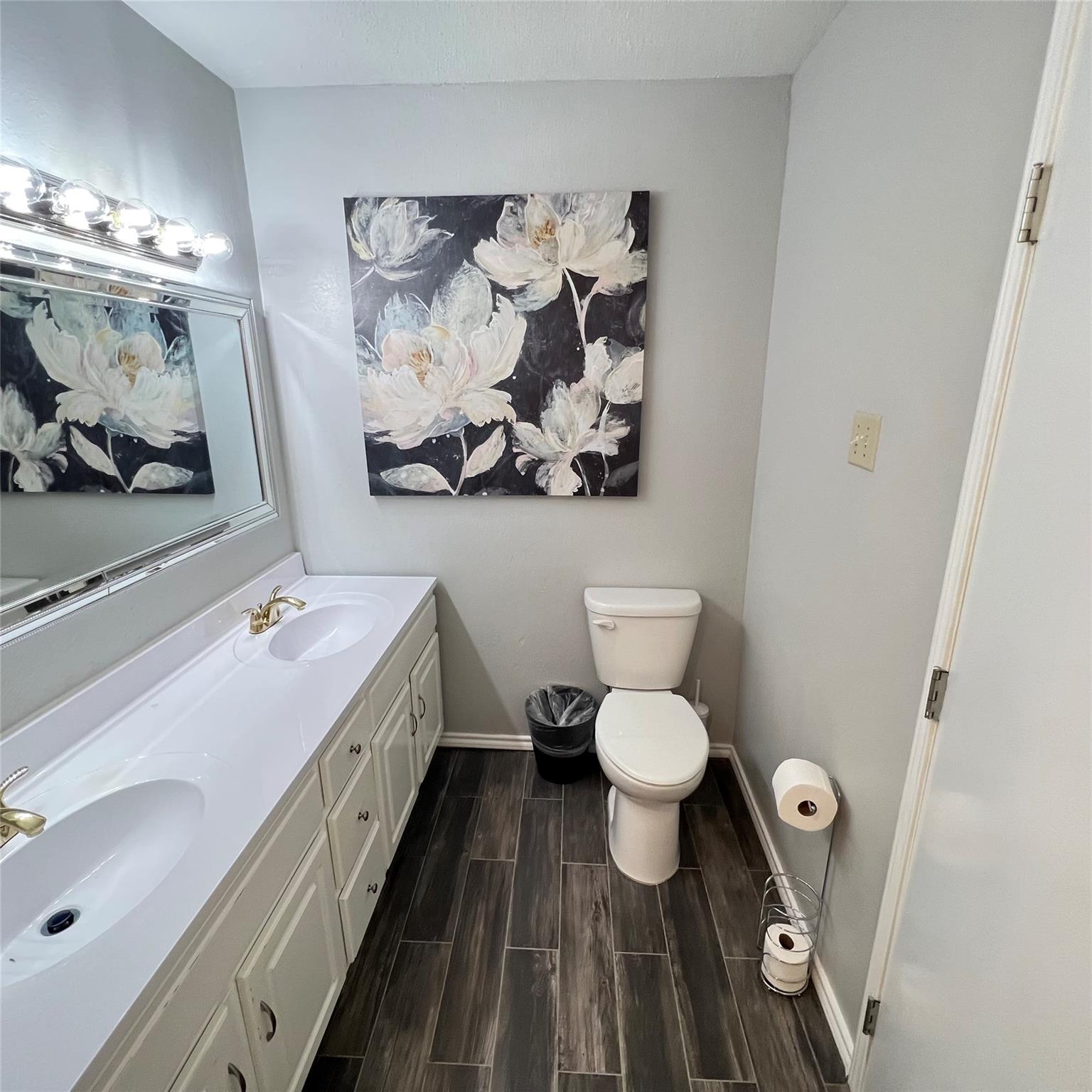 property viewer photo 9