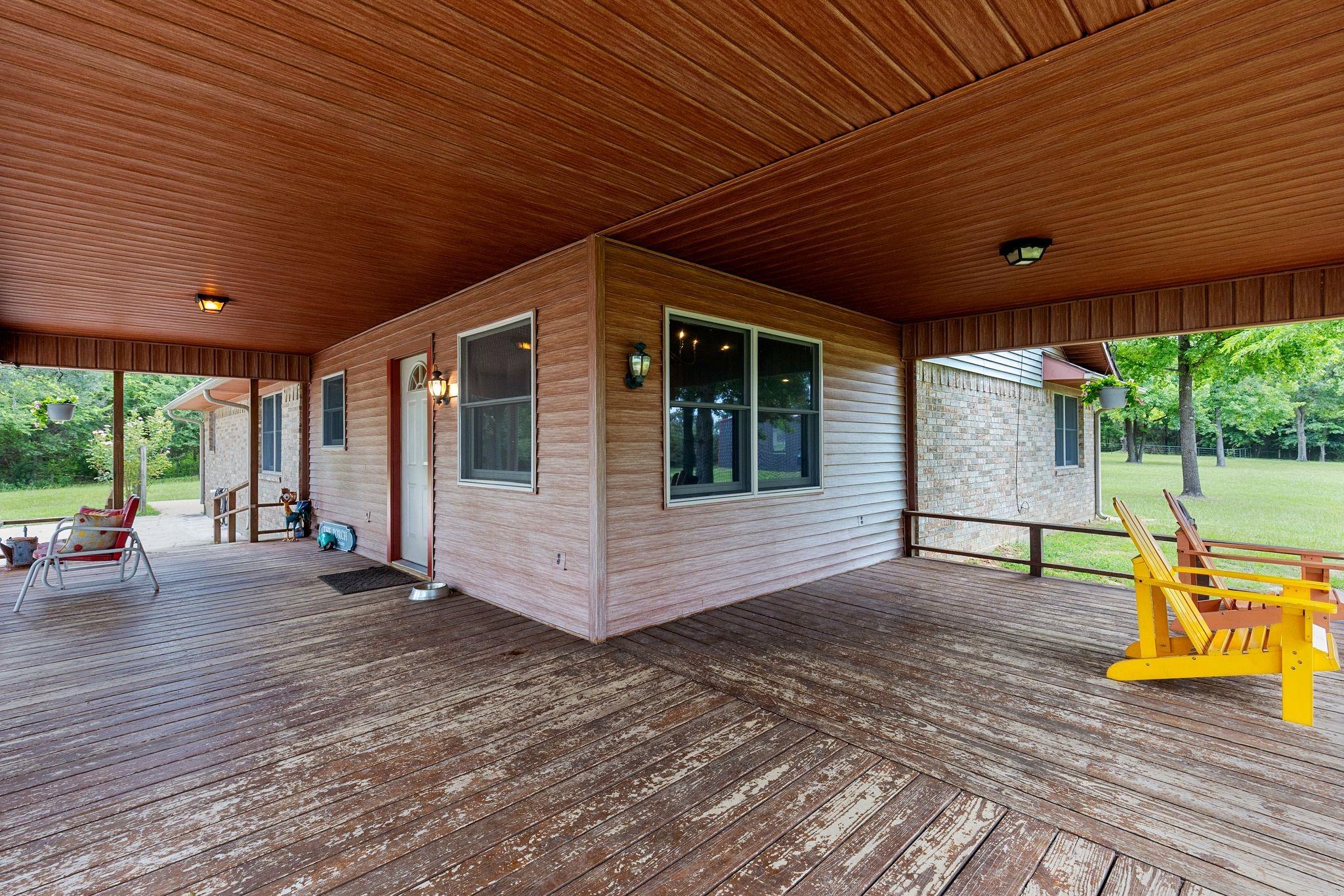 main property photo 30