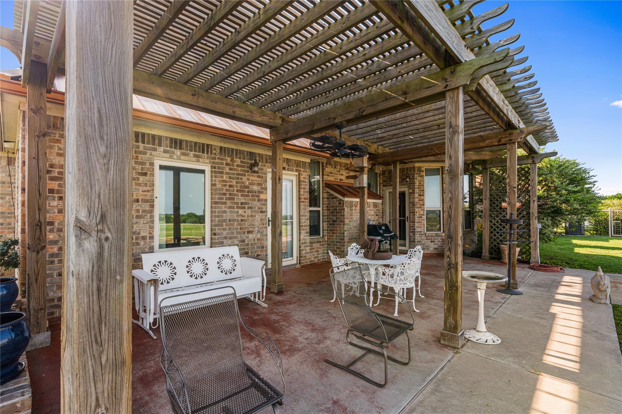 main property photo 20