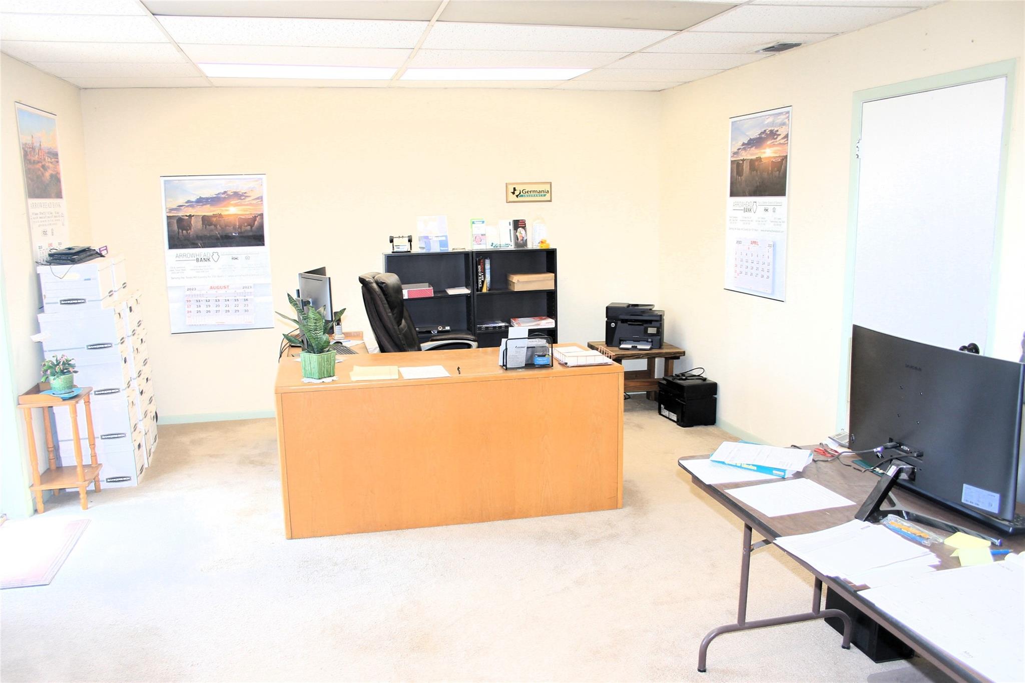 main property photo 3