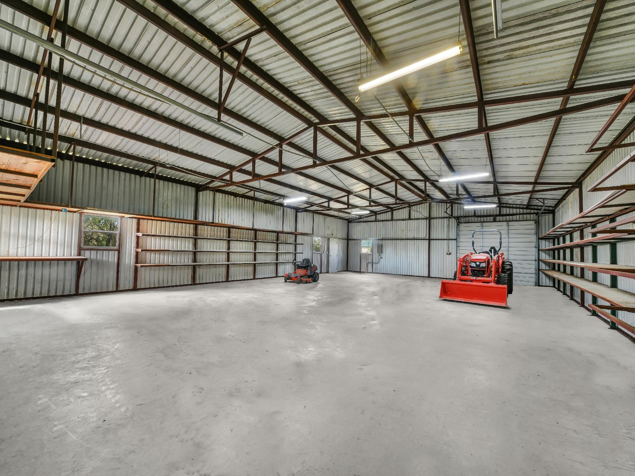 main property photo 10