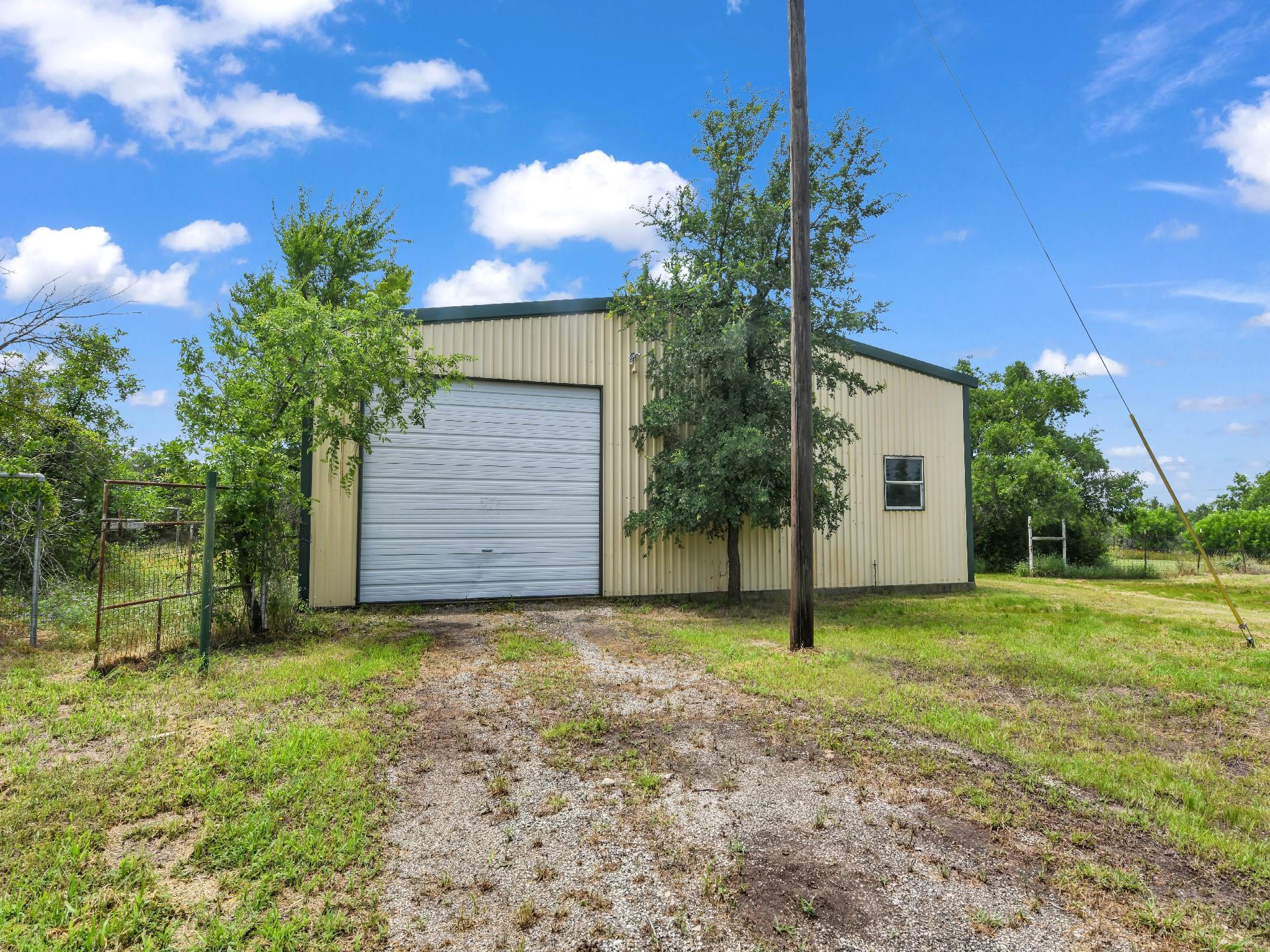 main property photo 7