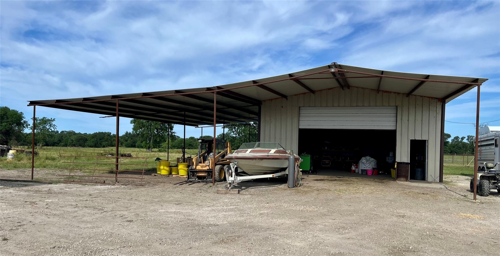main property photo 15