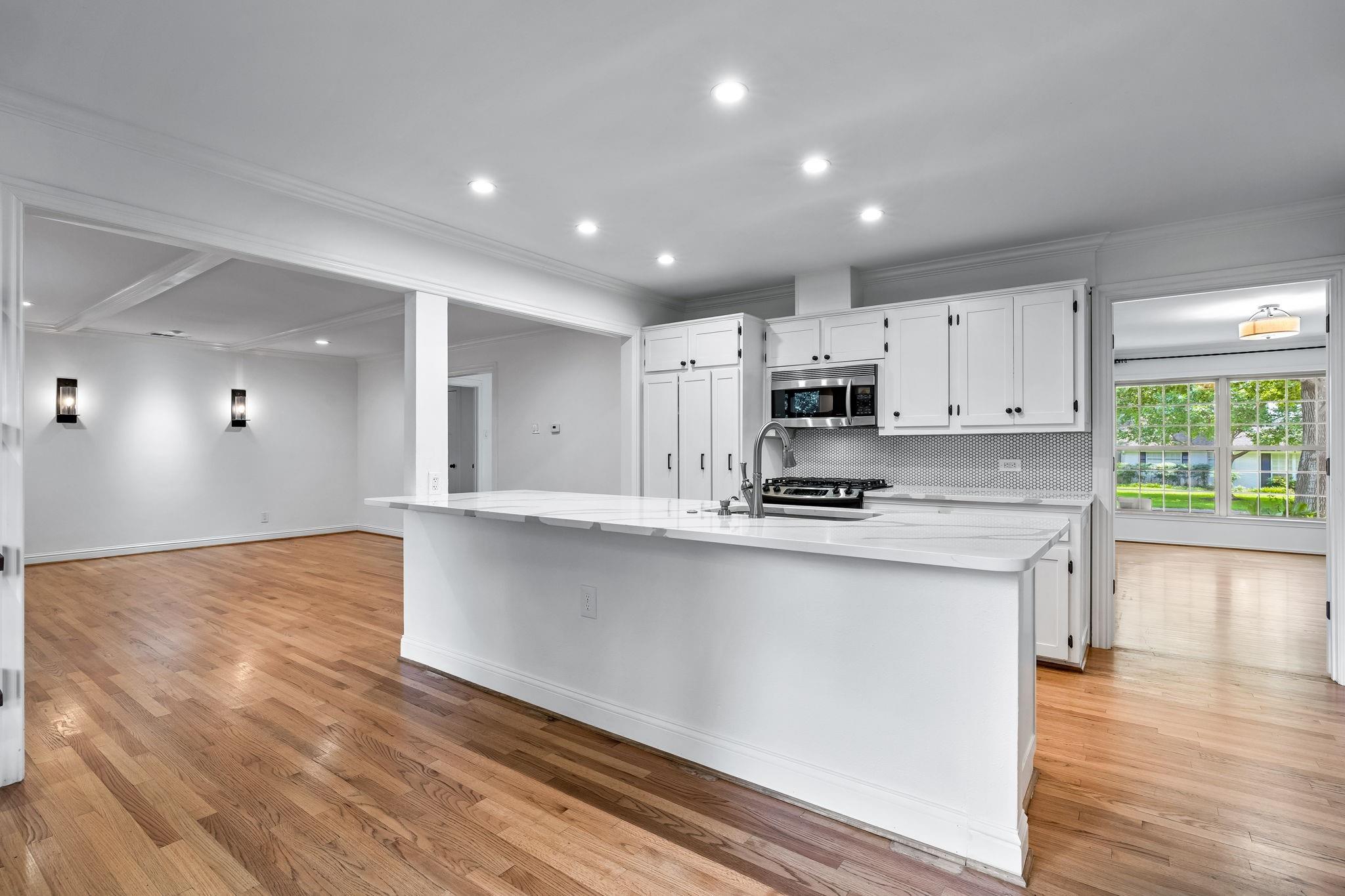 property viewer photo 16