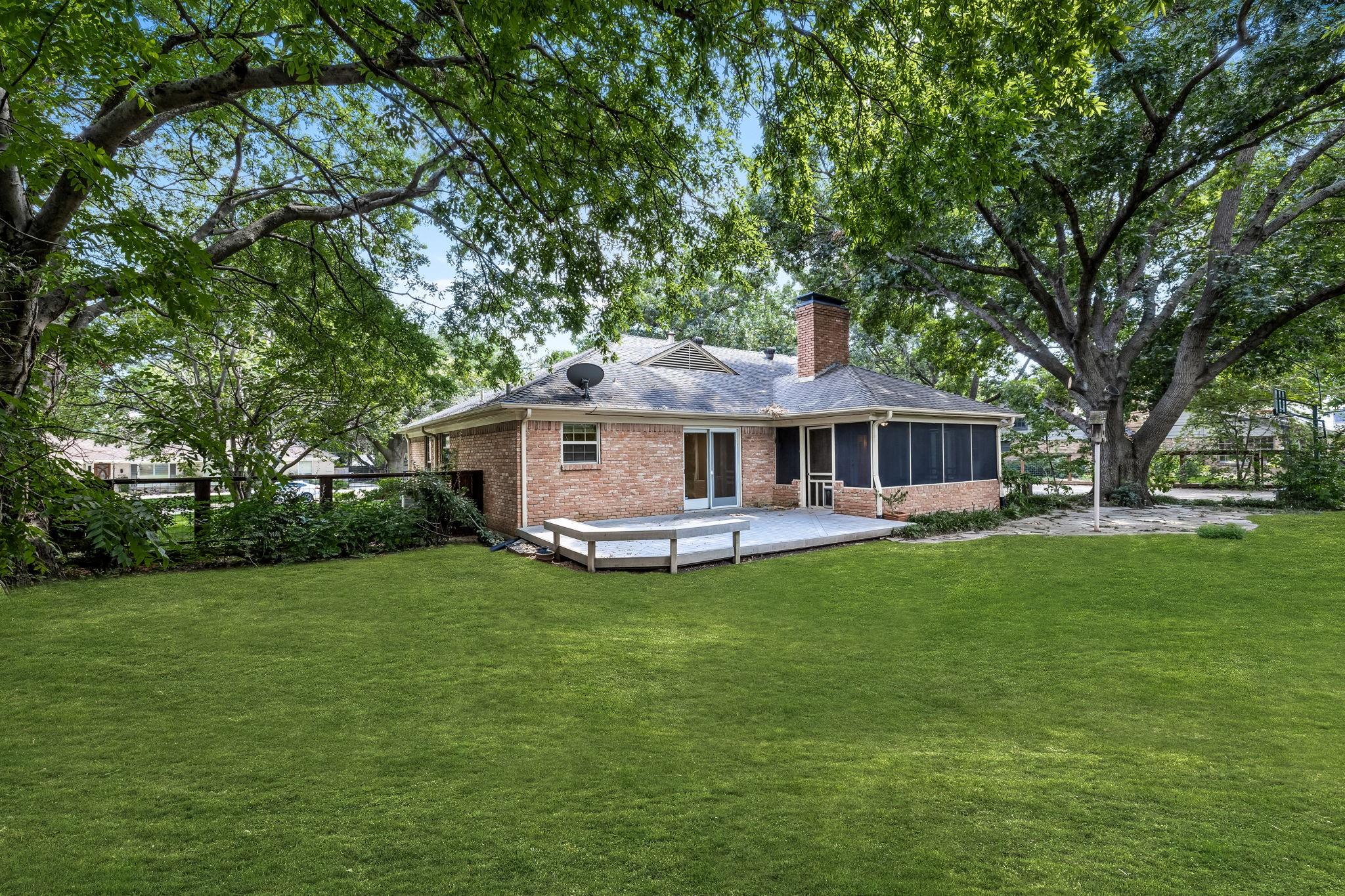 property viewer photo 36