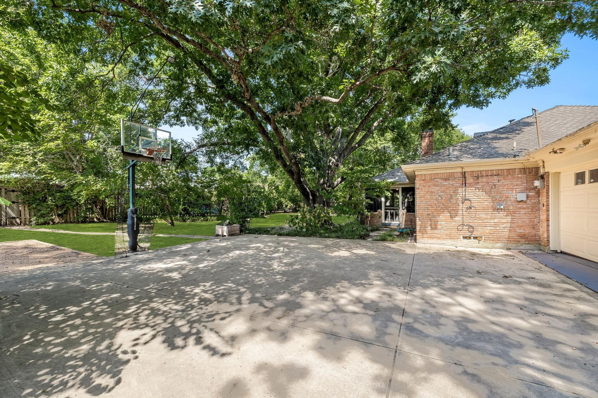 property viewer photo 38