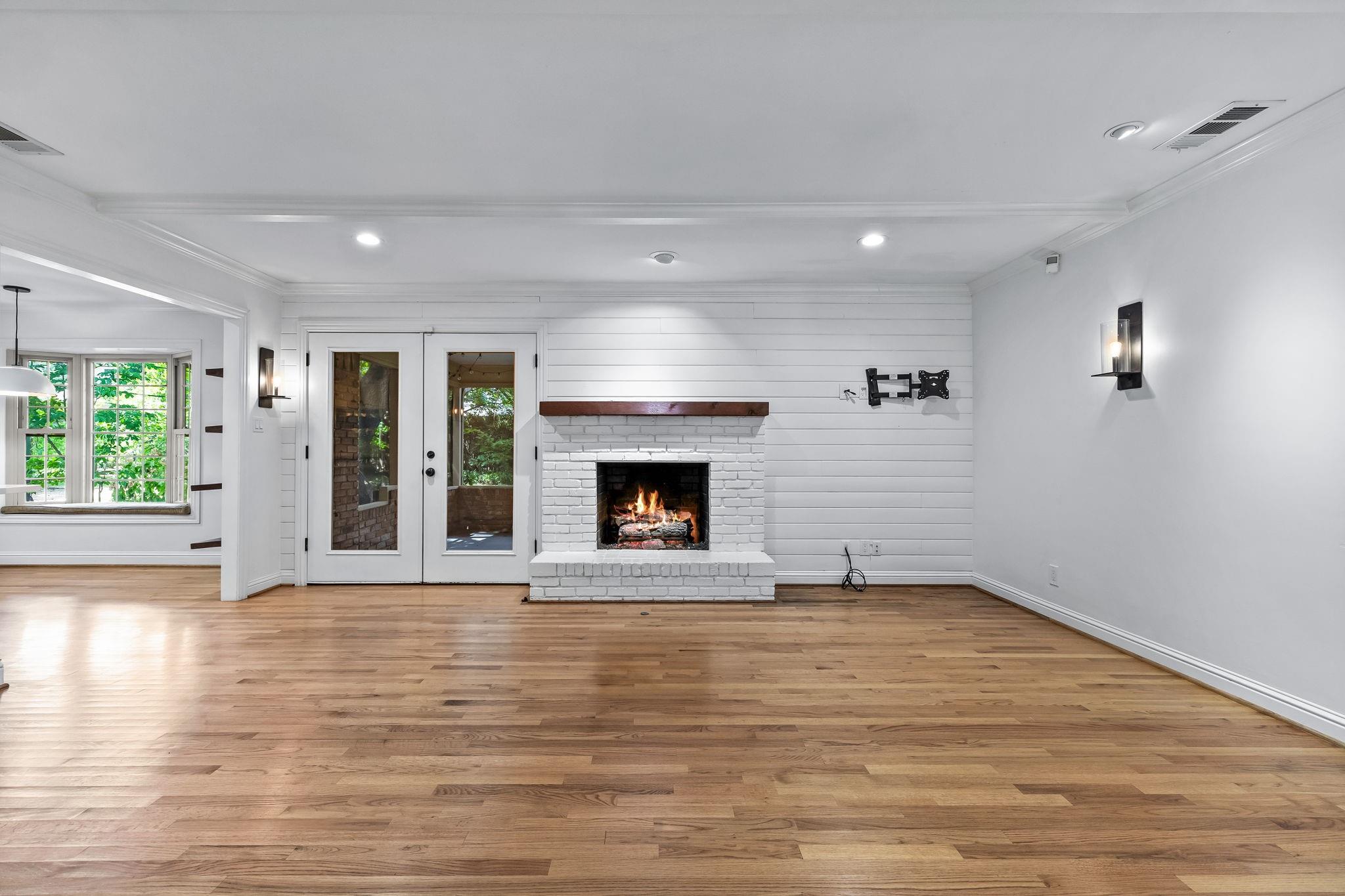 property viewer photo 8