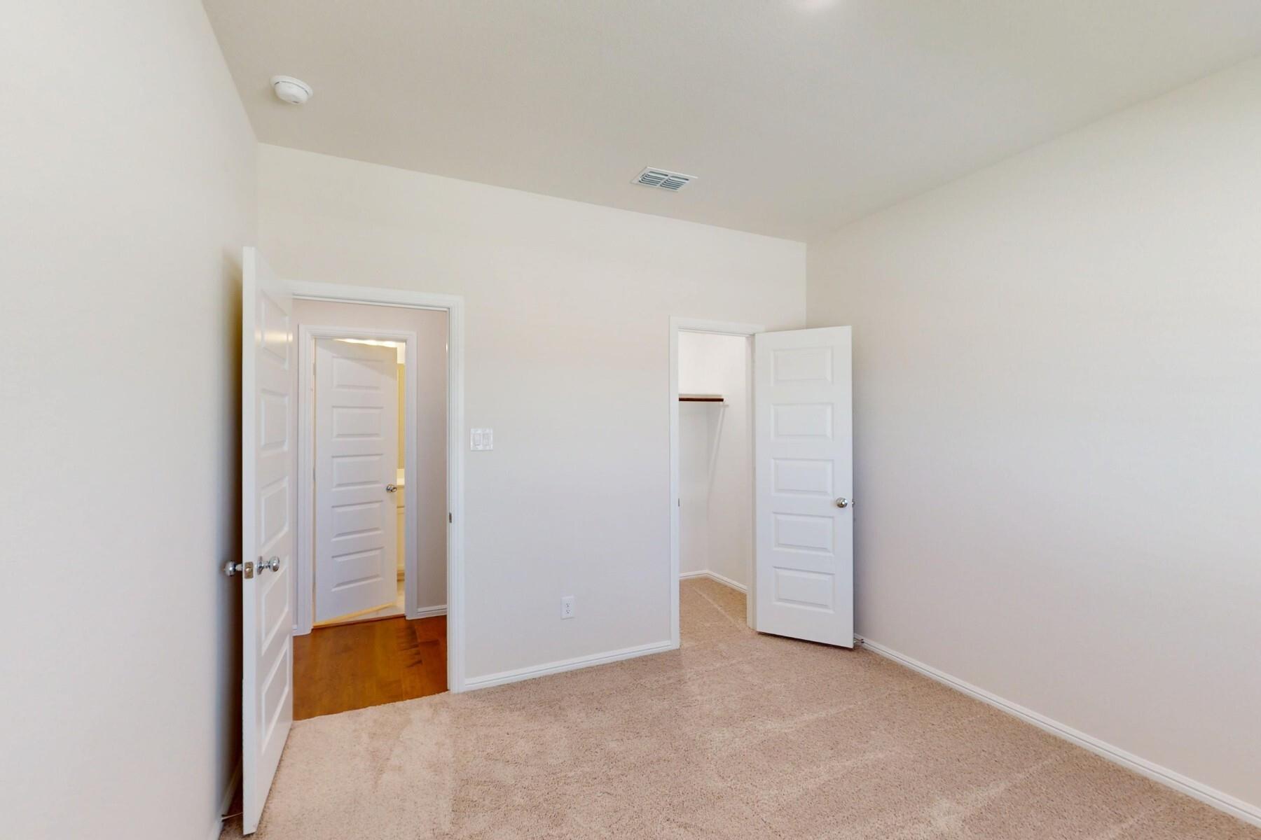 property viewer photo 8