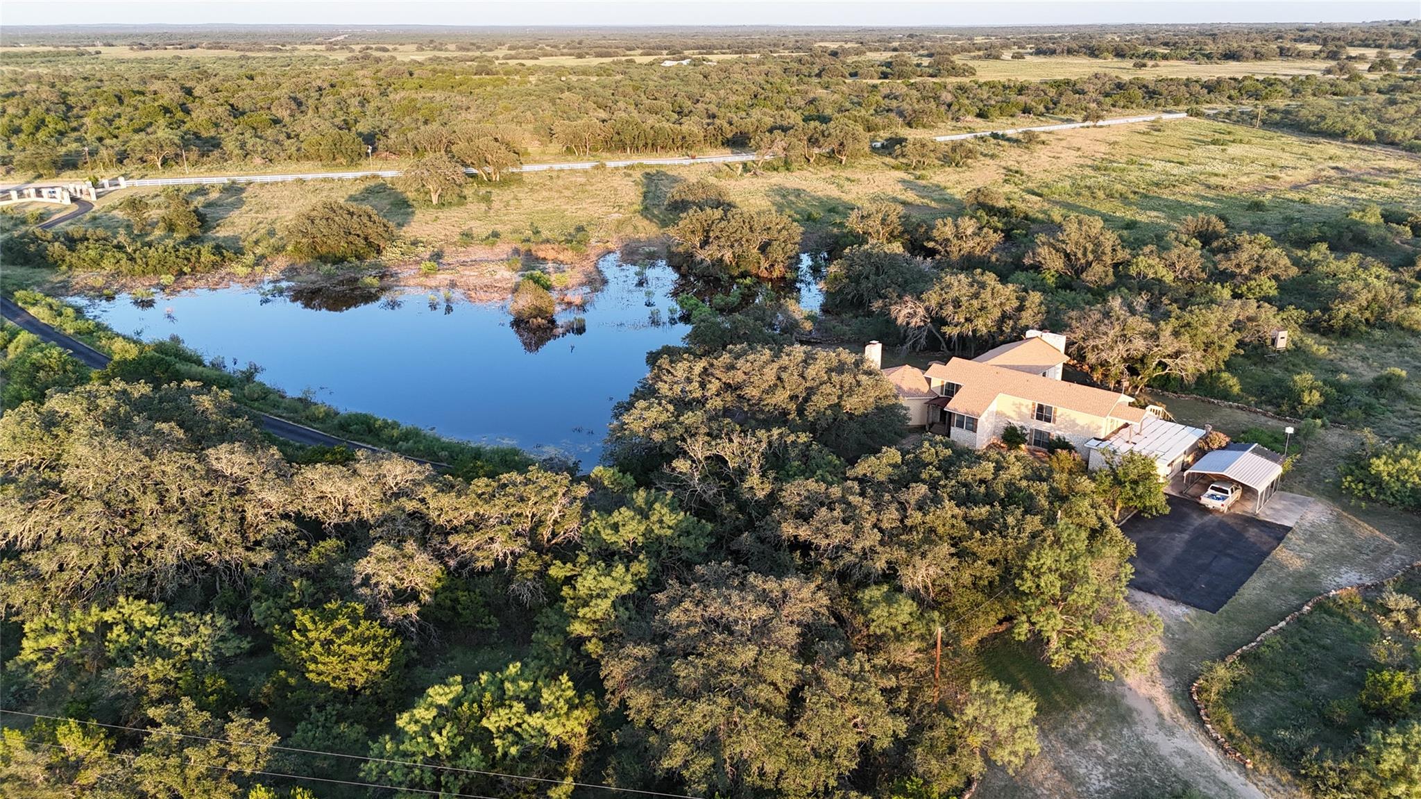 main property photo 30