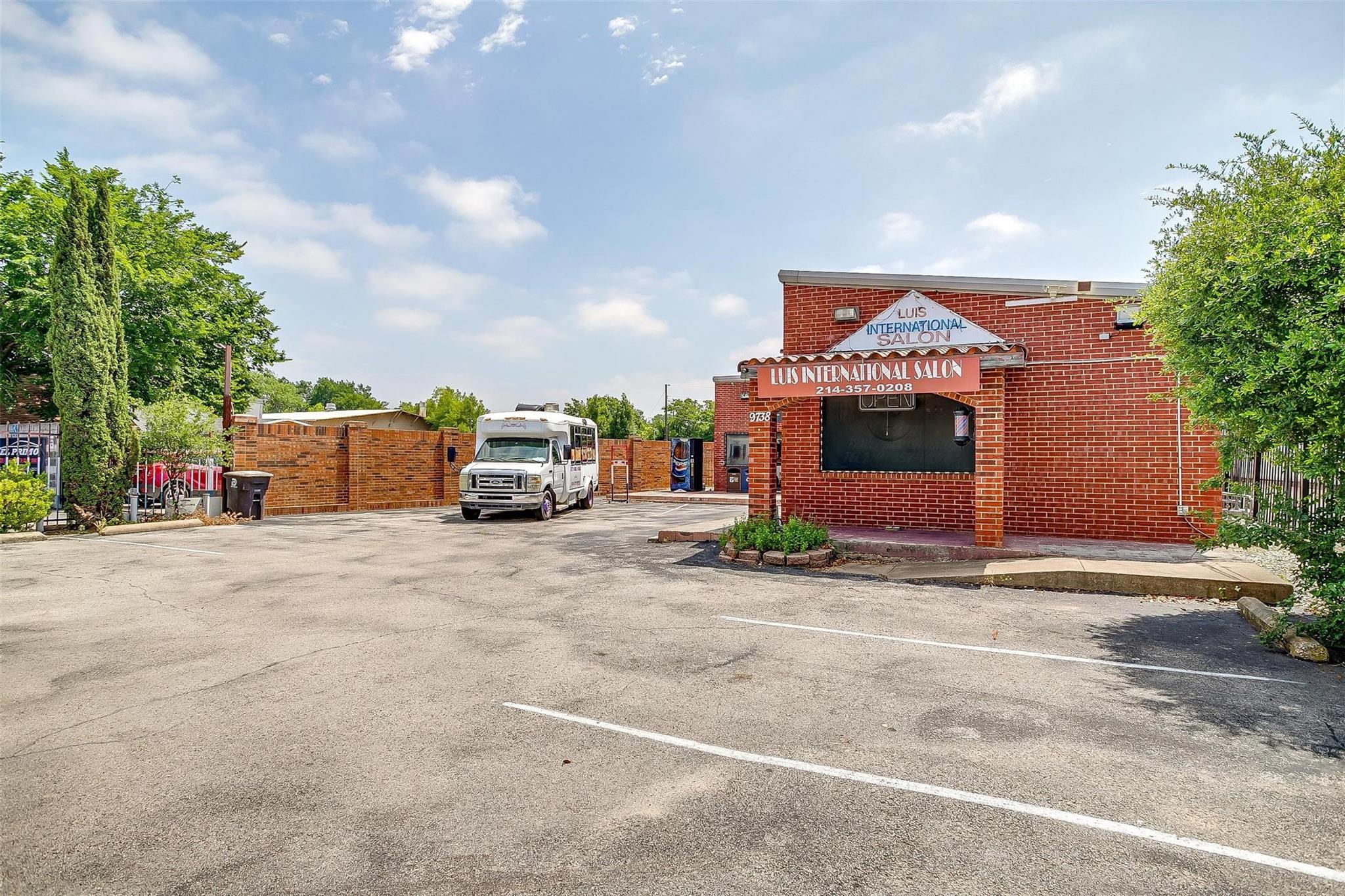 main property photo 3