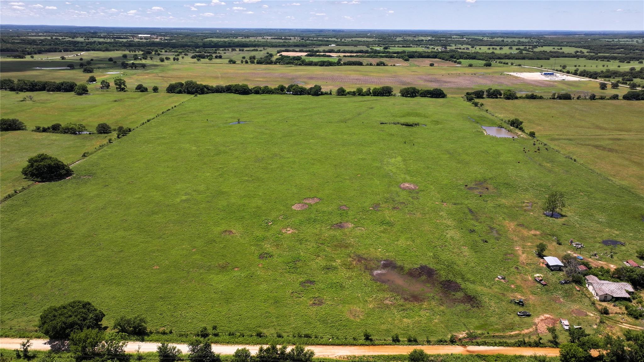 main property photo 16