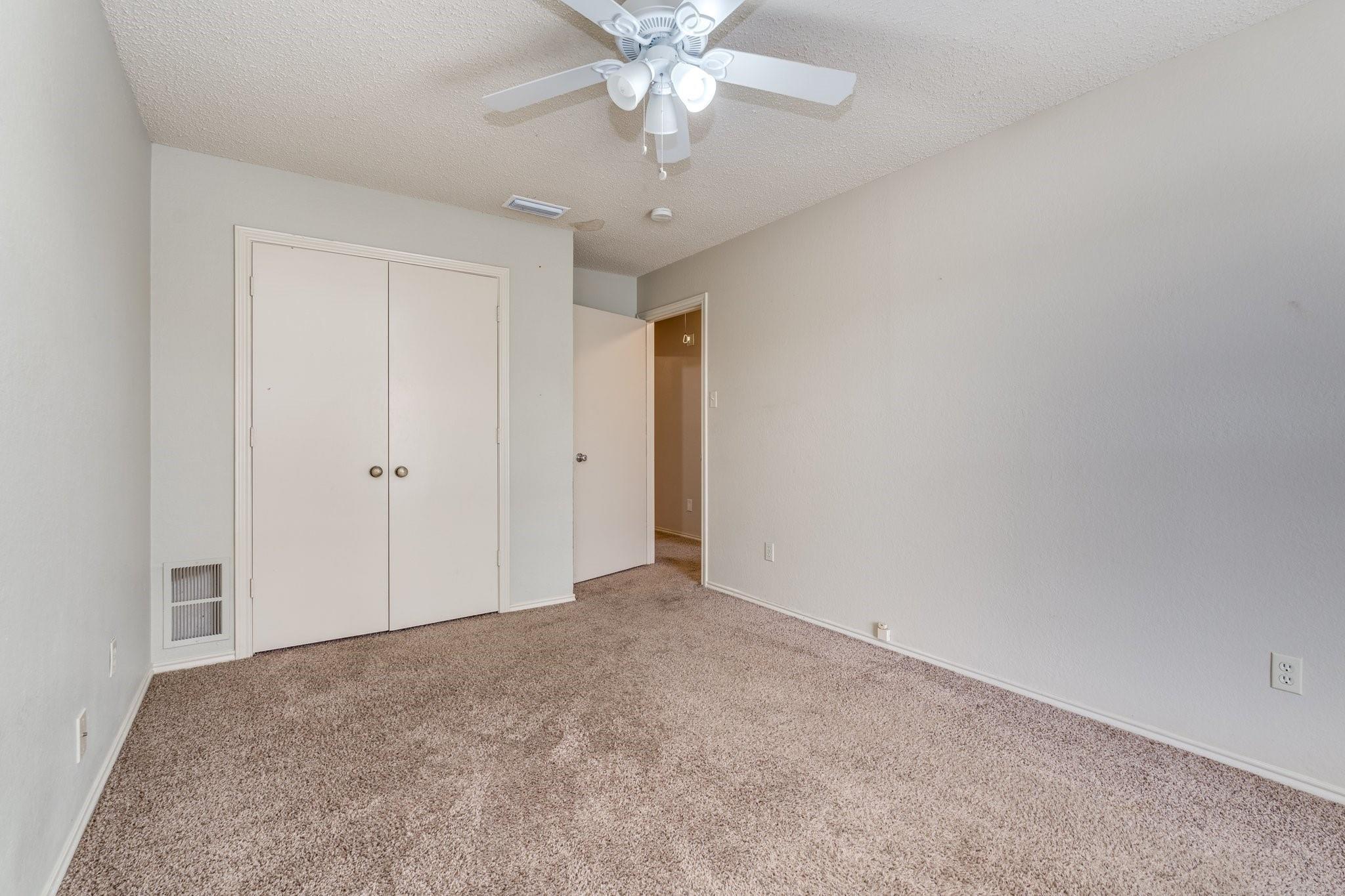 property viewer photo 23