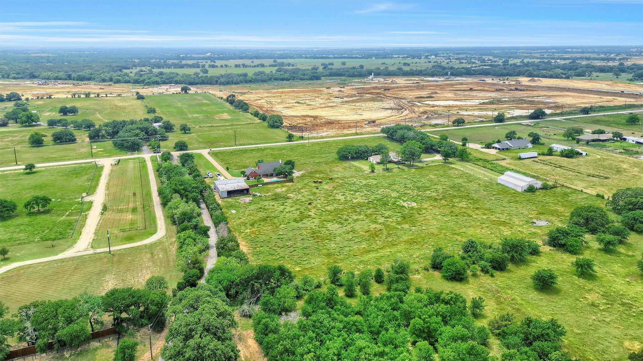 main property photo 4