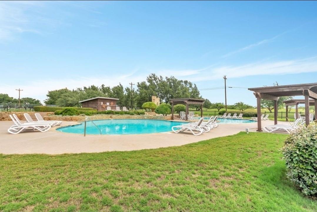main property photo 8