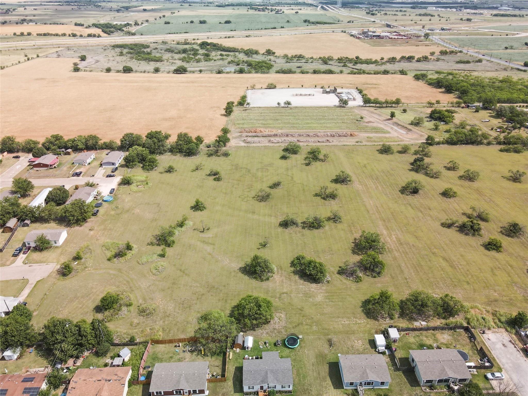 main property photo 11