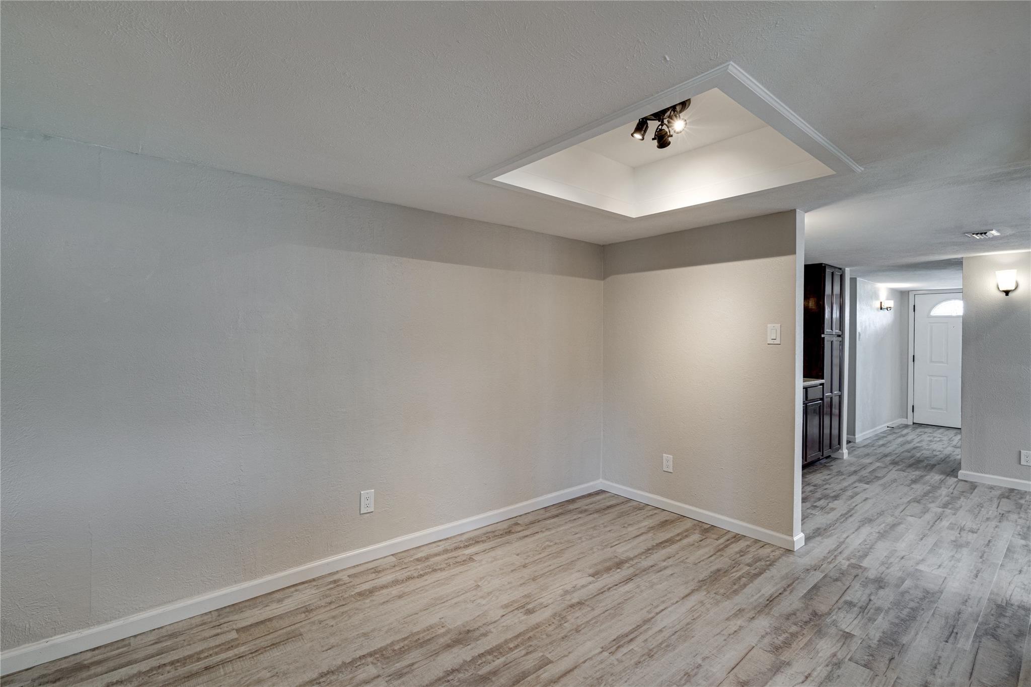 property viewer photo 16