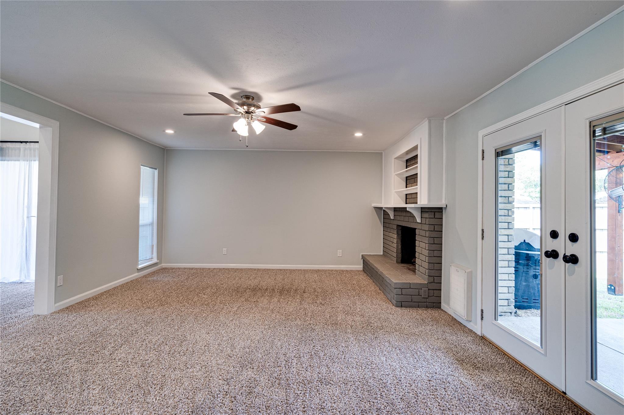 property viewer photo 20