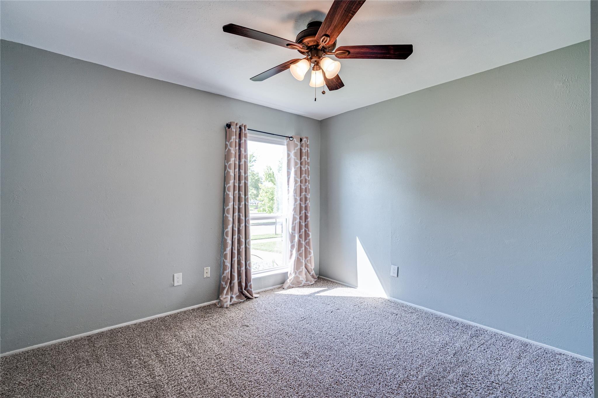 property viewer photo 22