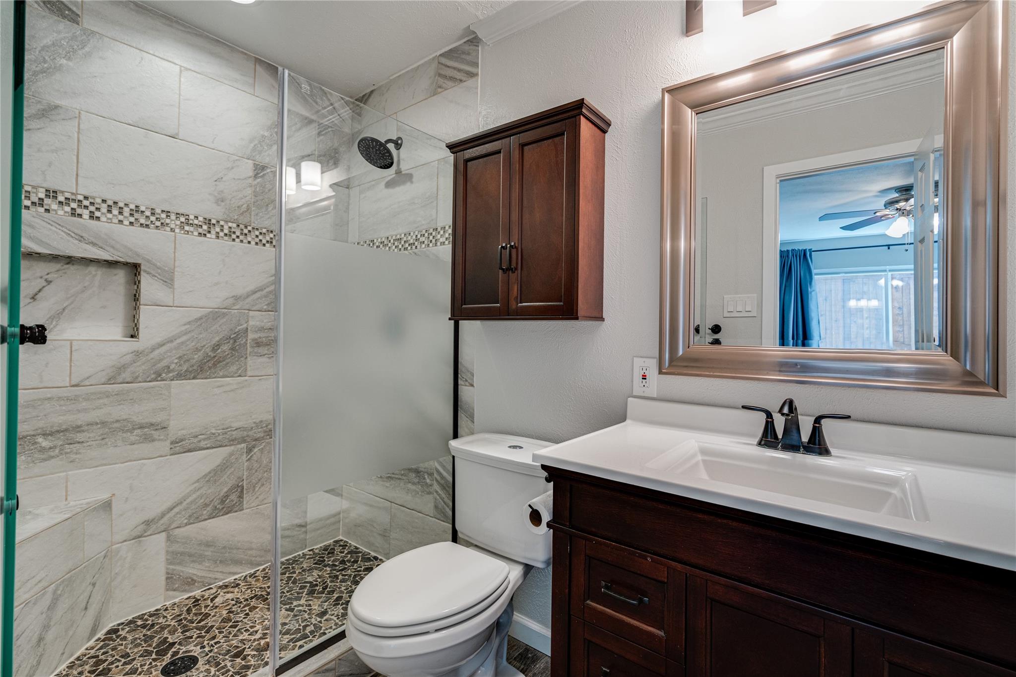 property viewer photo 33