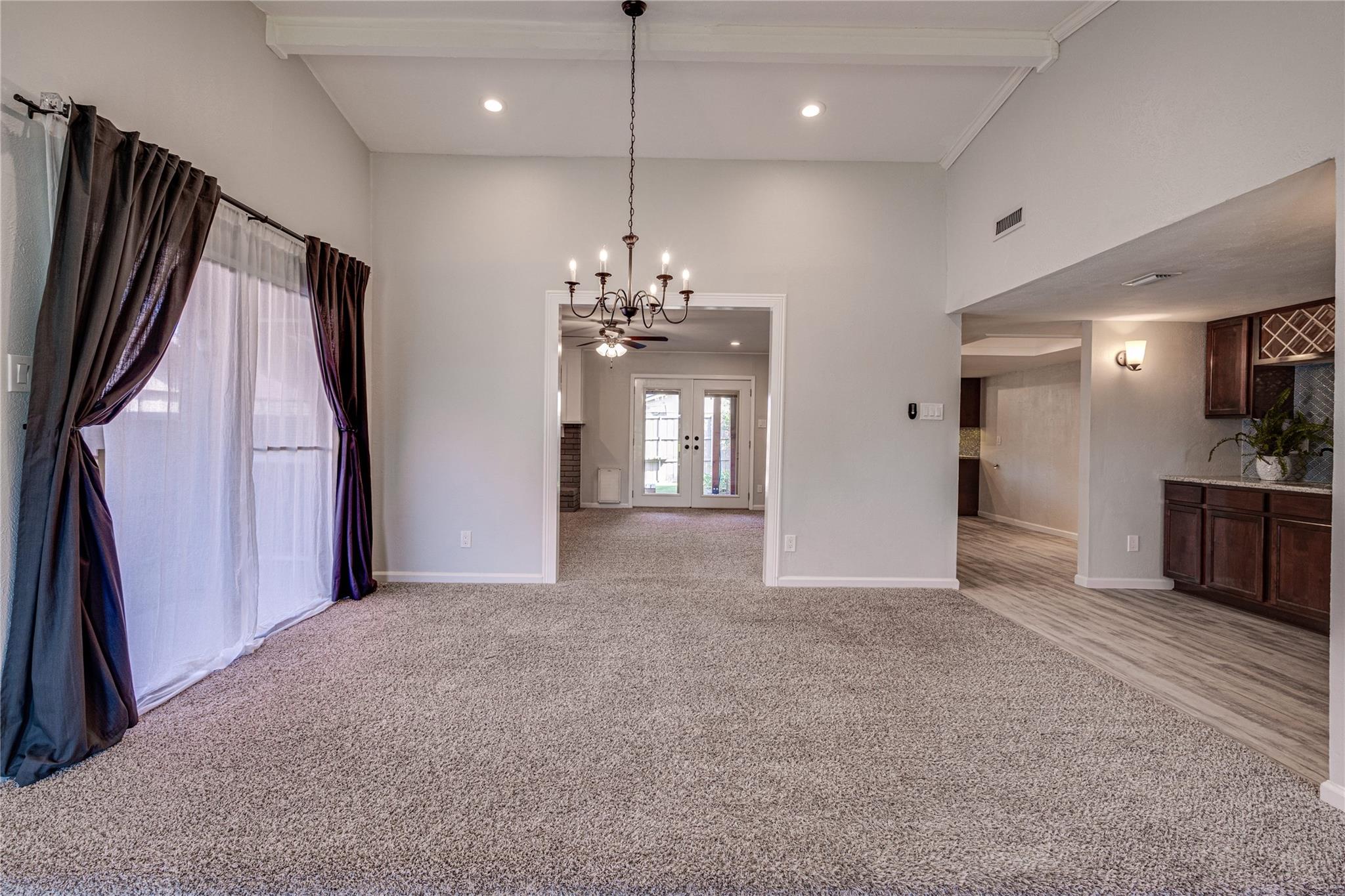 property viewer photo 6