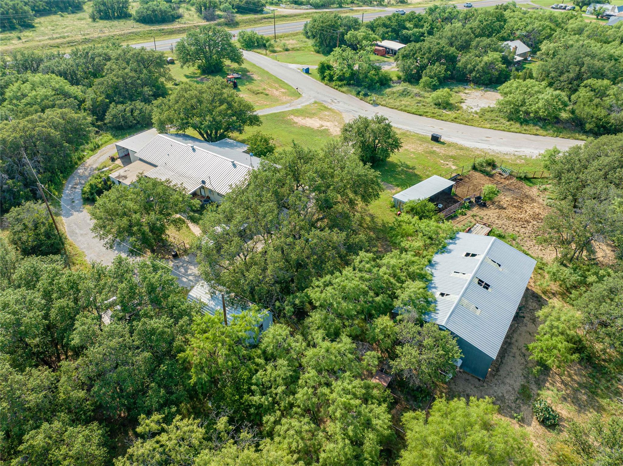 main property photo 27