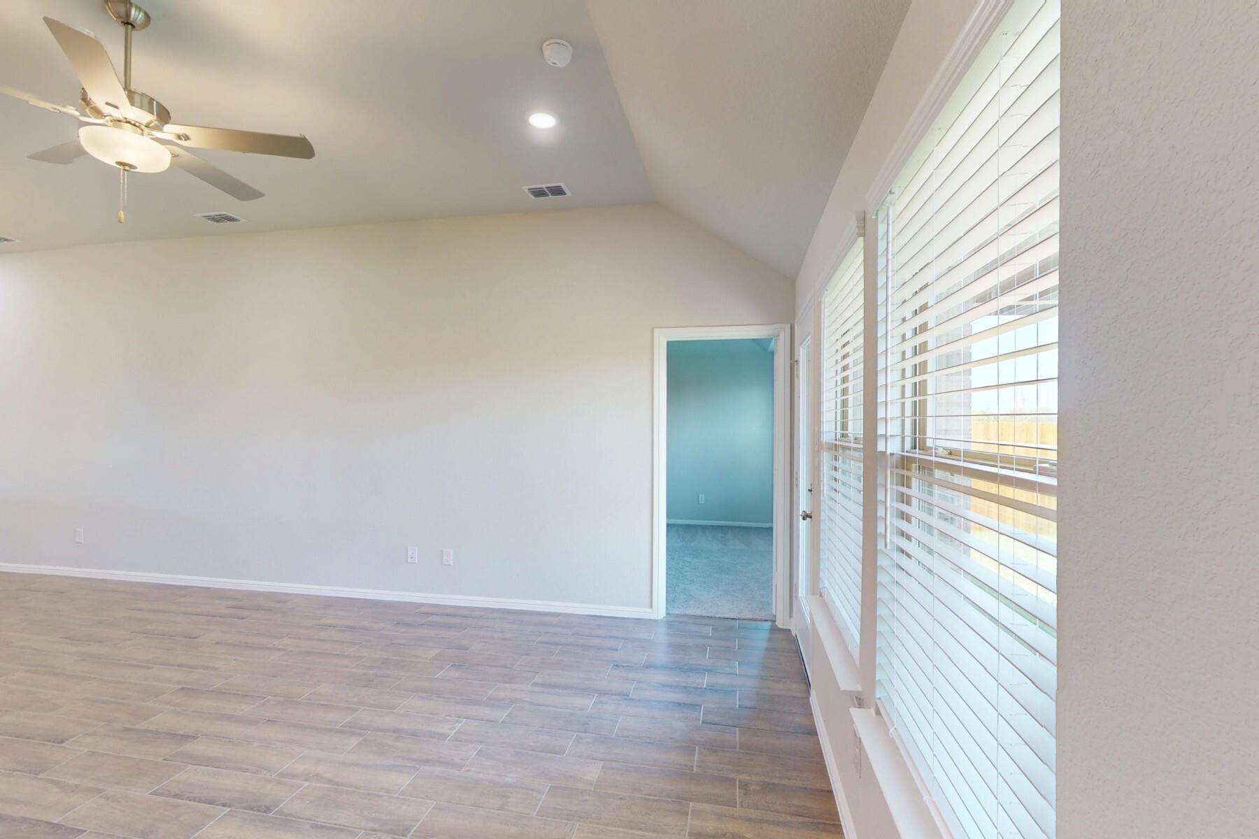 property viewer photo 14