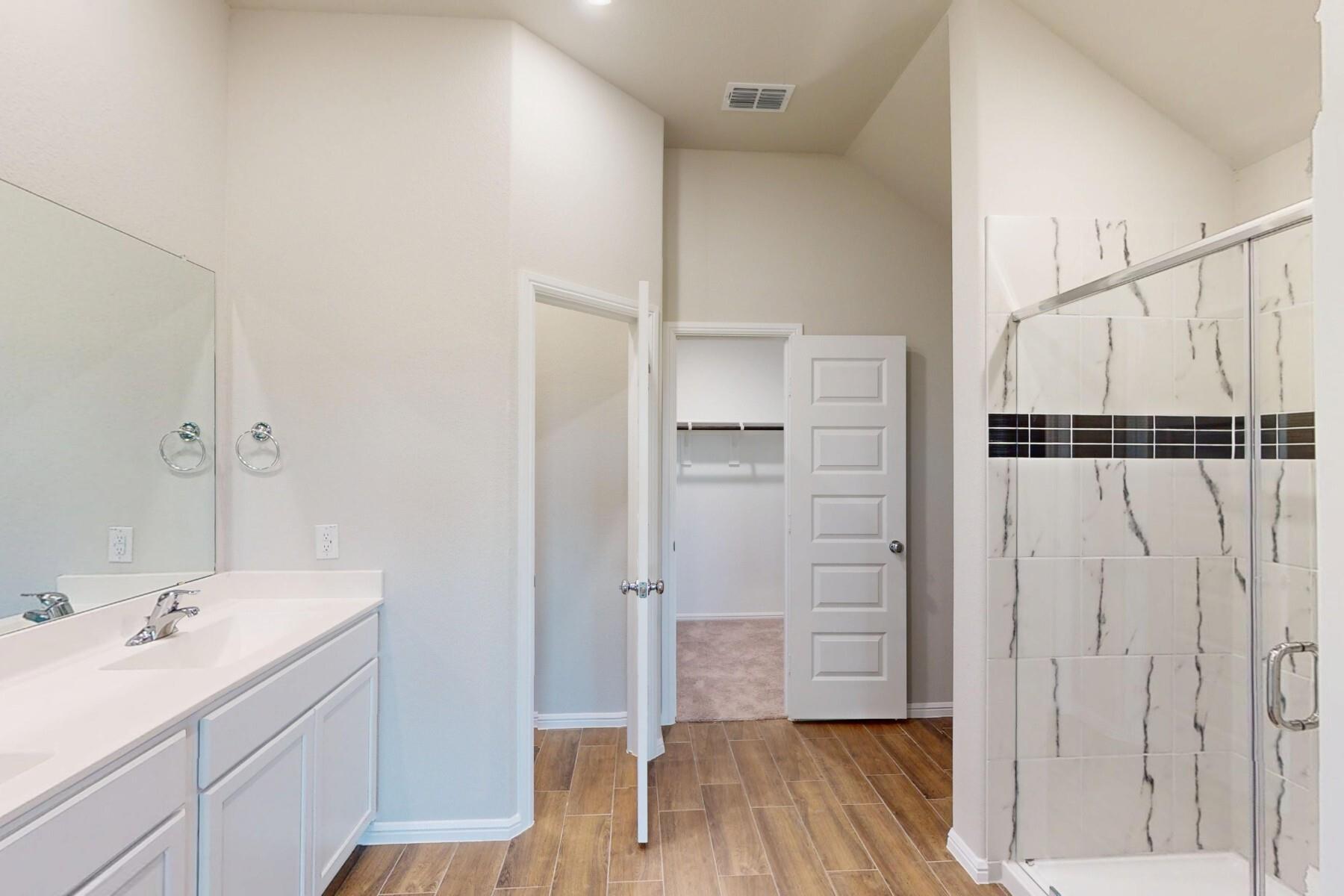 property viewer photo 18
