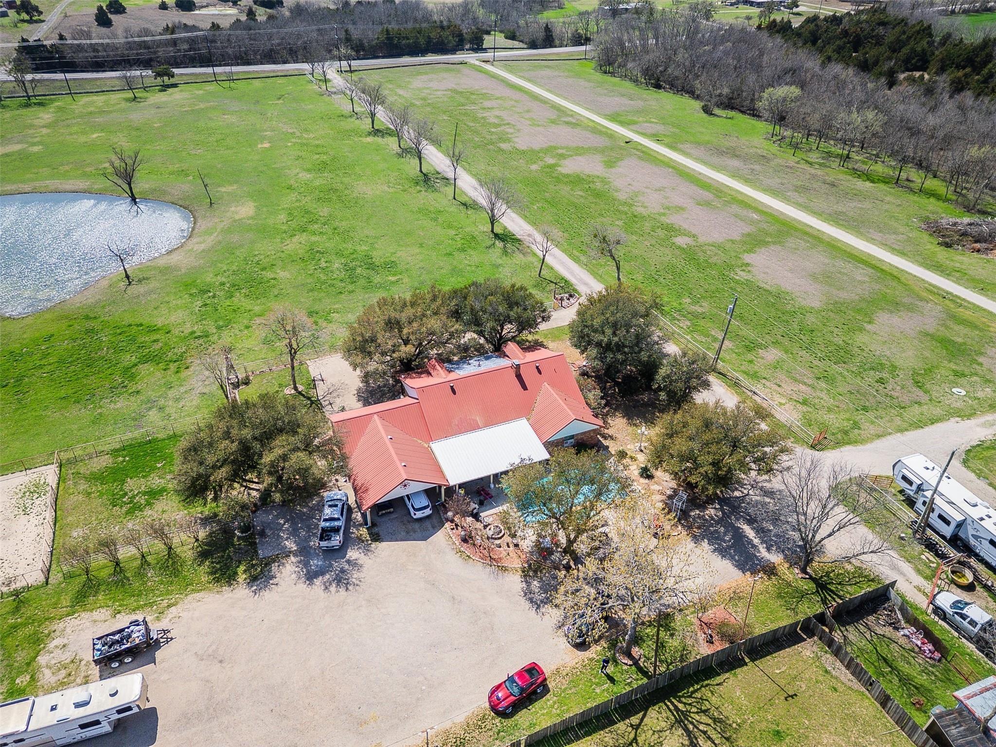 main property photo 6