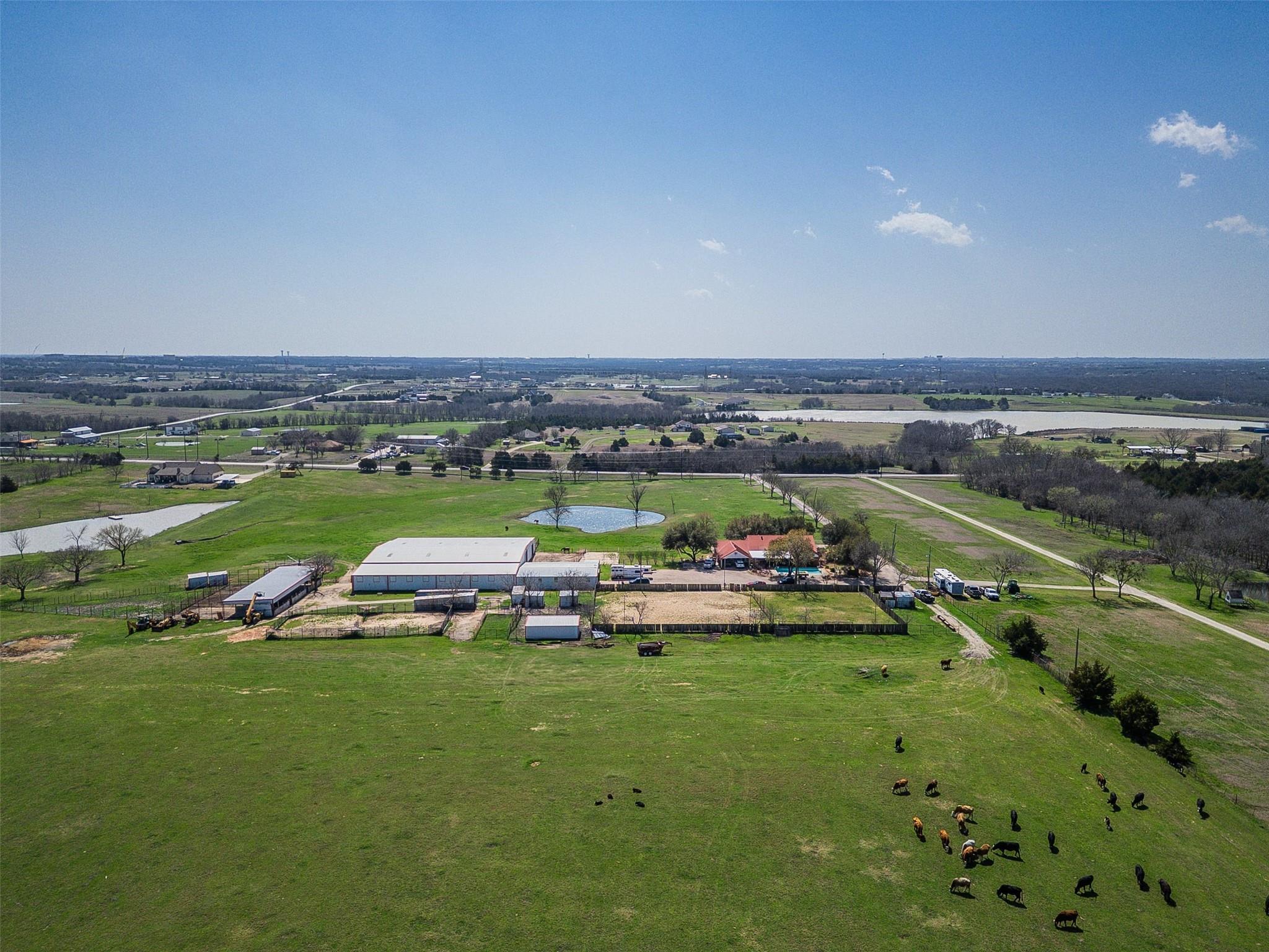 main property photo 9