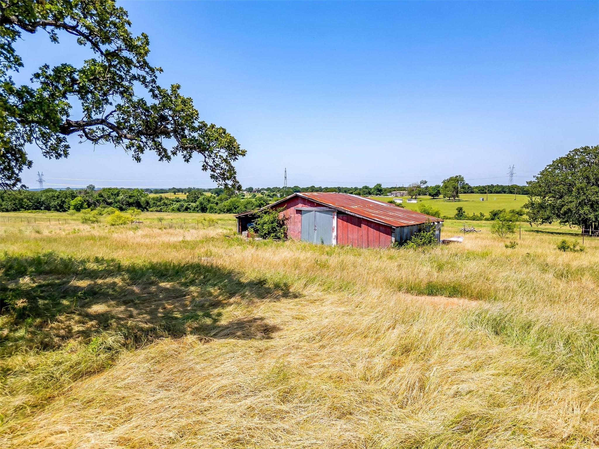 main property photo 8